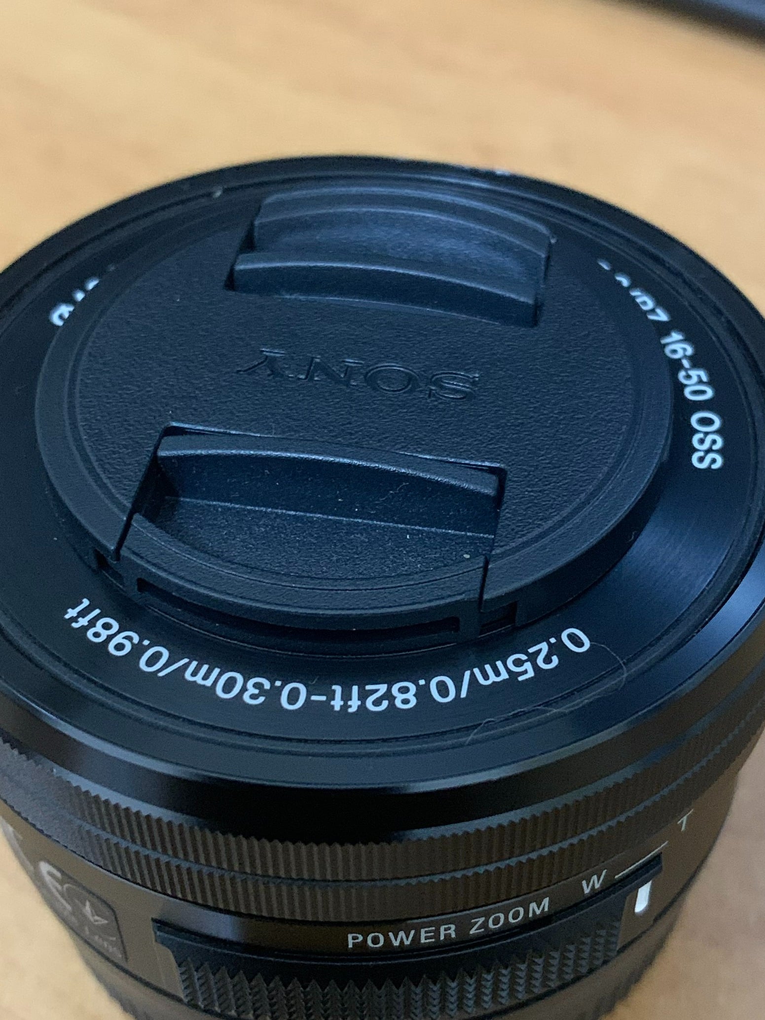Sony E PZ 16-50 mm F3.5-5.6 OSS  - Image 4