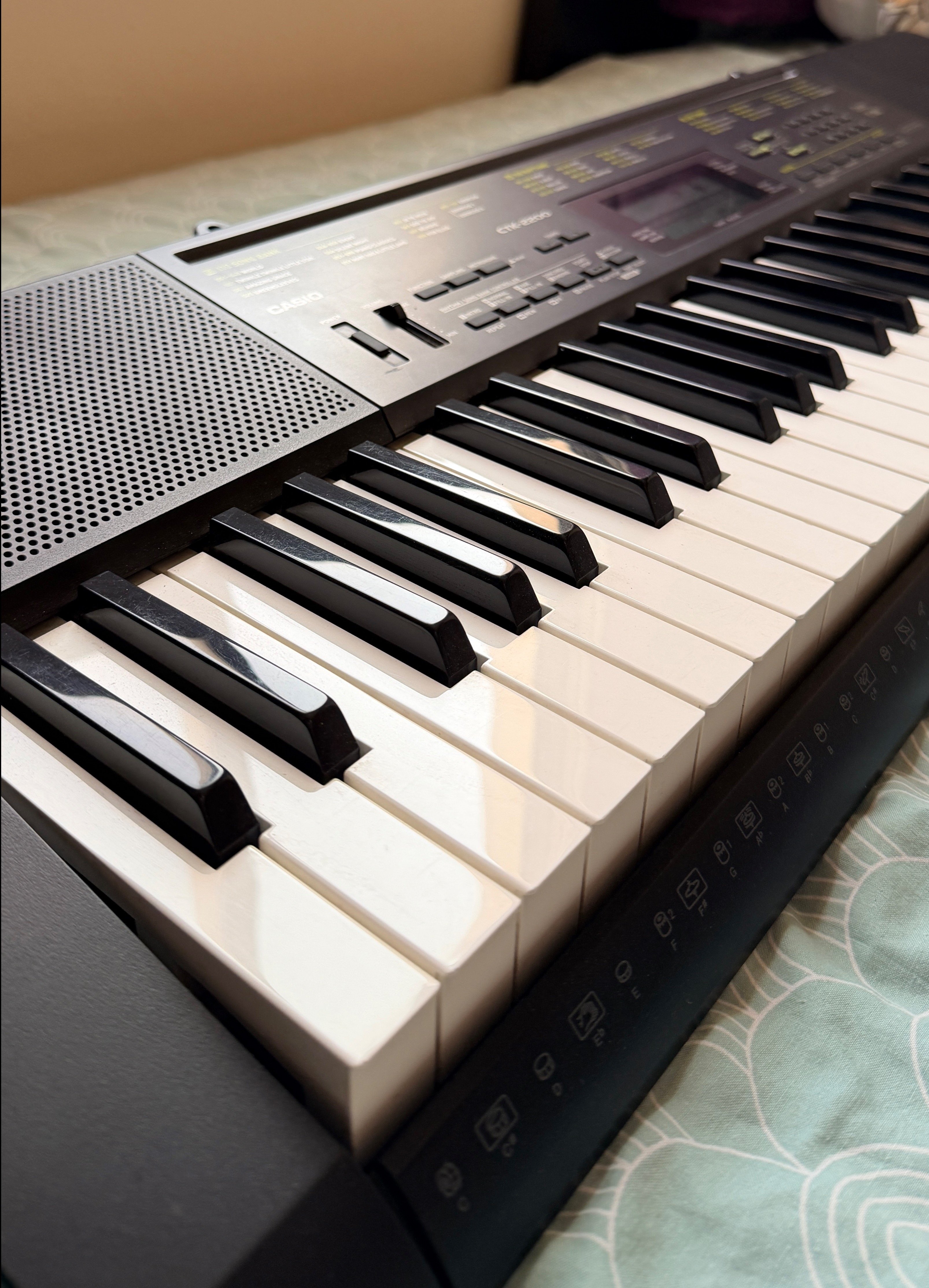 Casio Keyboard CT-2200 – Barely Used / Like New - Image 2