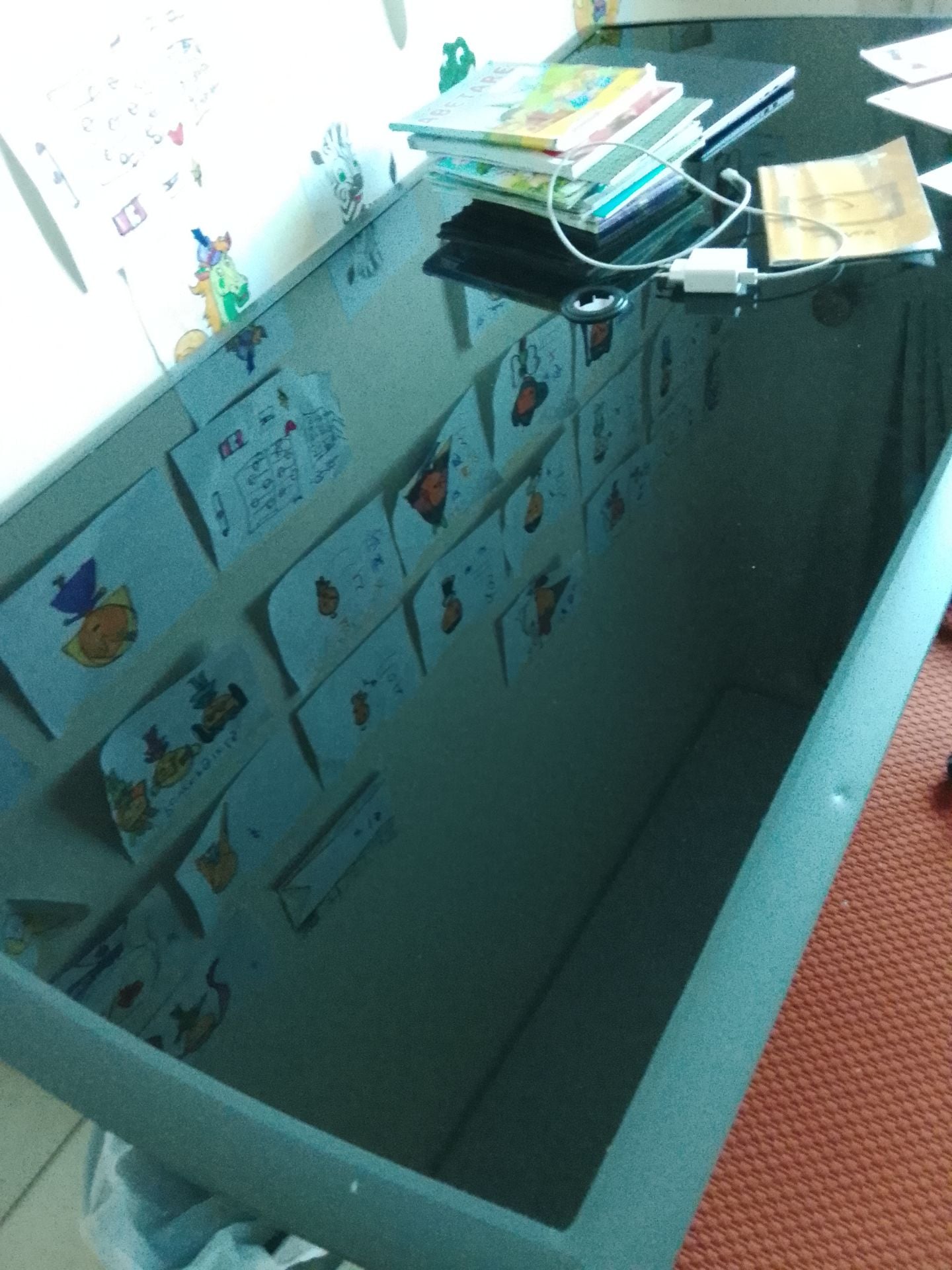 Glass table - Image 3