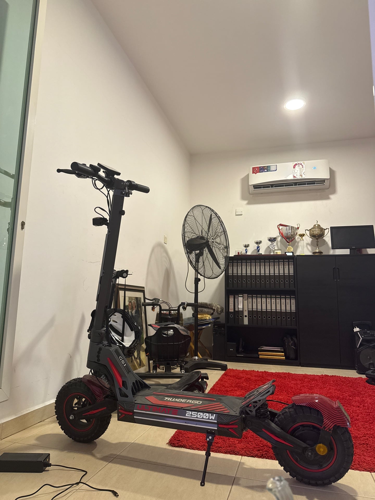 Electric scooter - Image 2