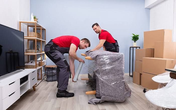 Moving shifting carpanter service 24 hours available contact 70328511 - Image 4