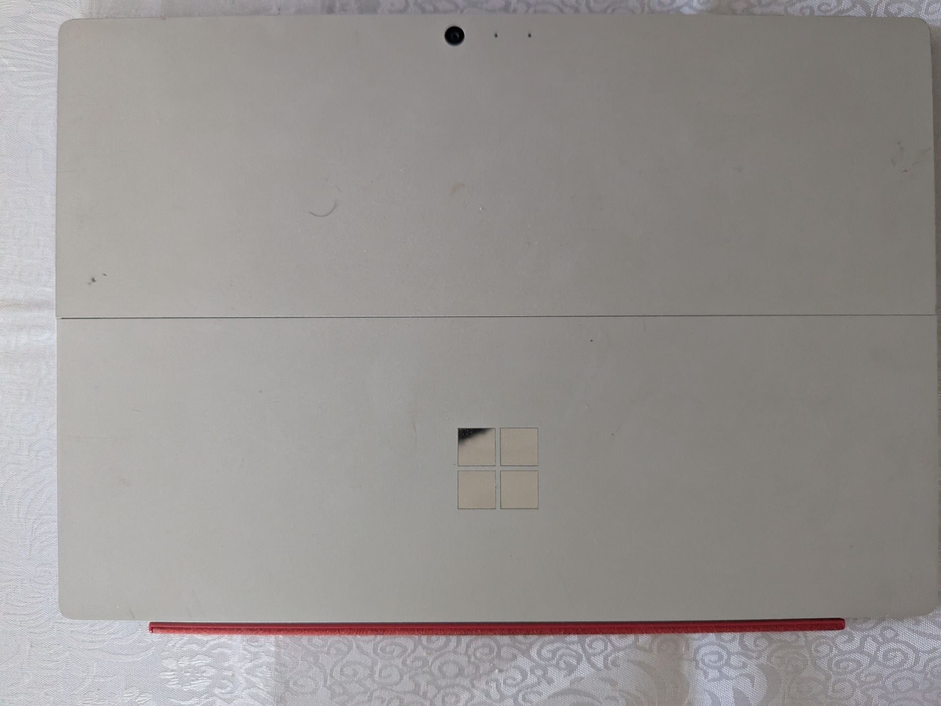 Laptop - Image 1