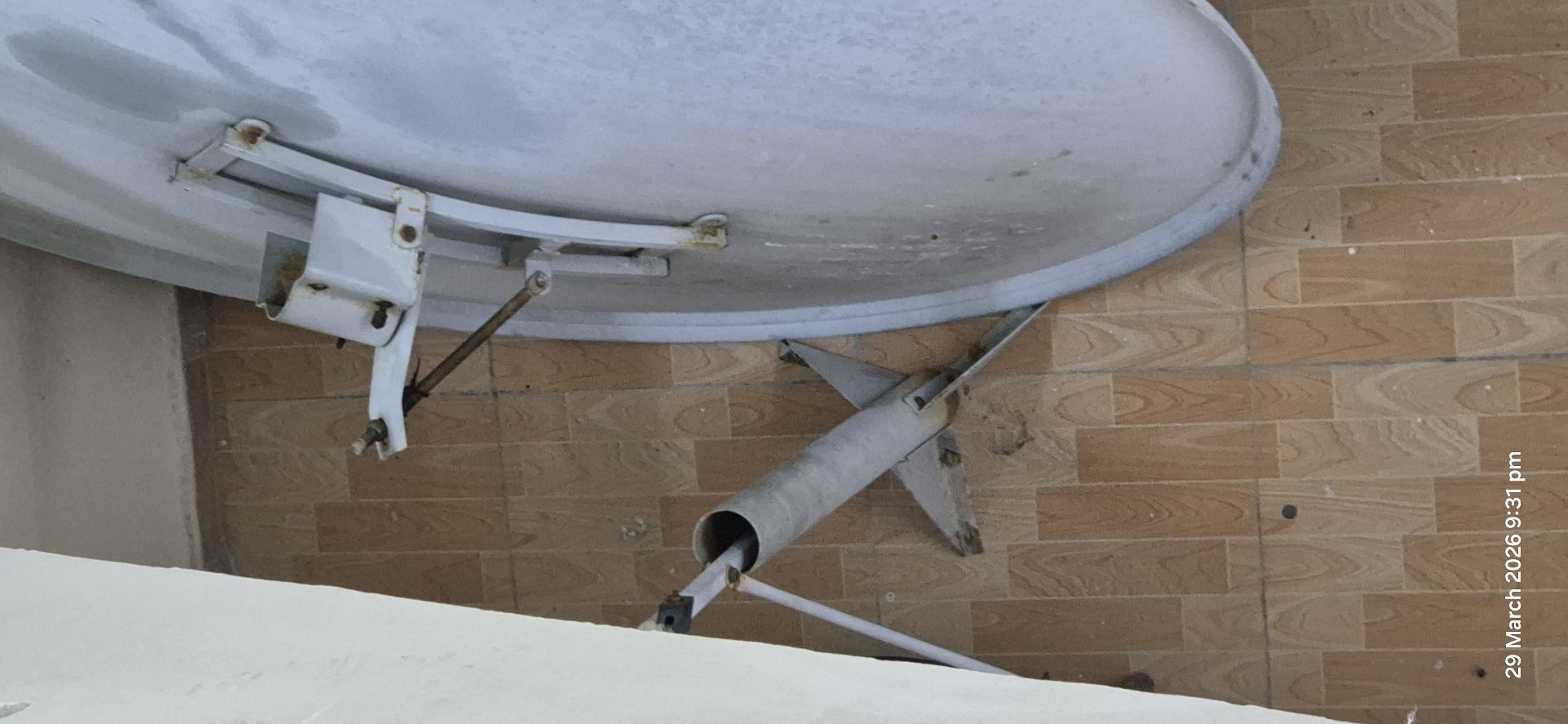 Airtel DTH with big antenna  - Image 4