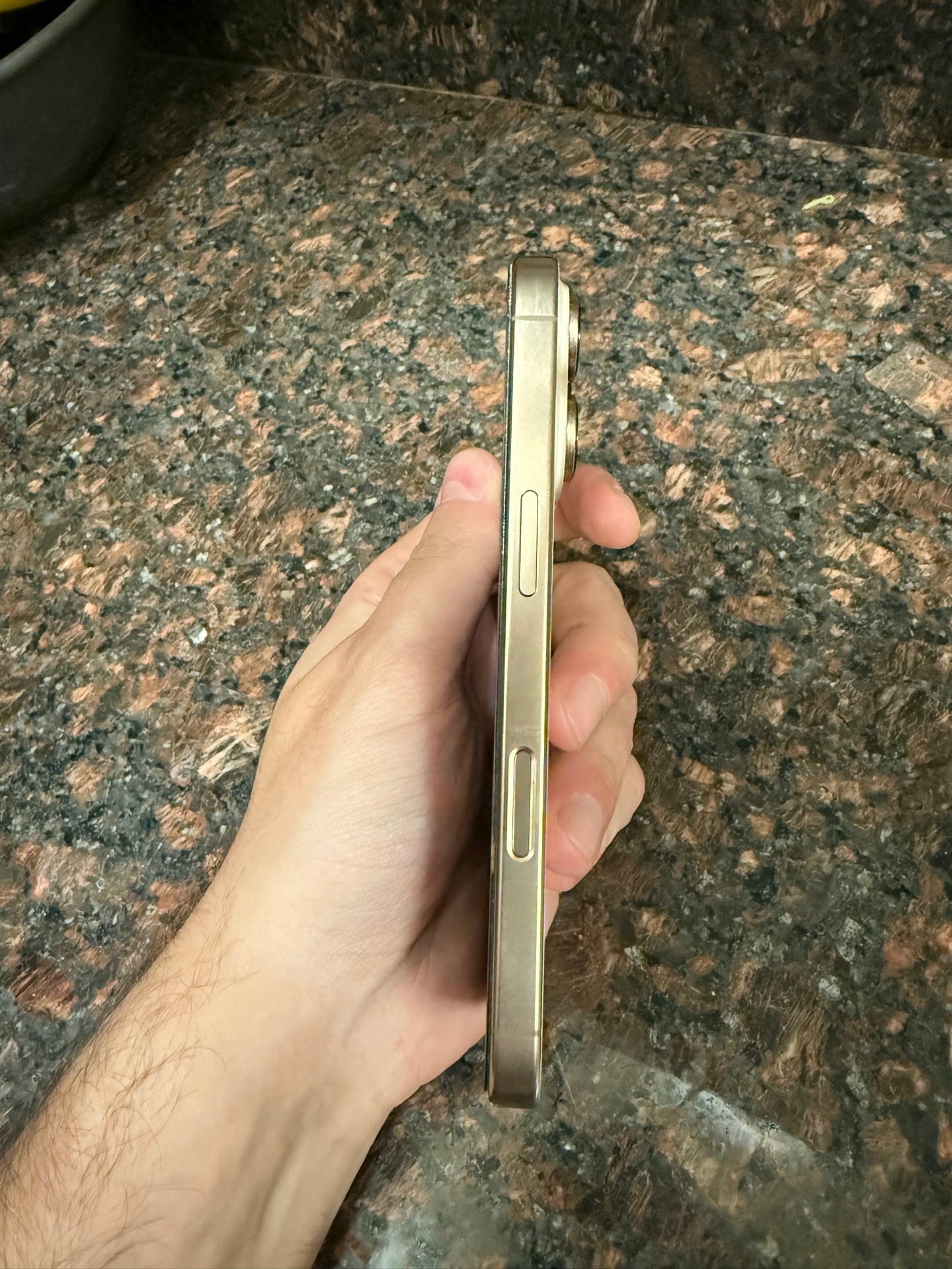 Iphone 16 Pro - 128gb - Image 2