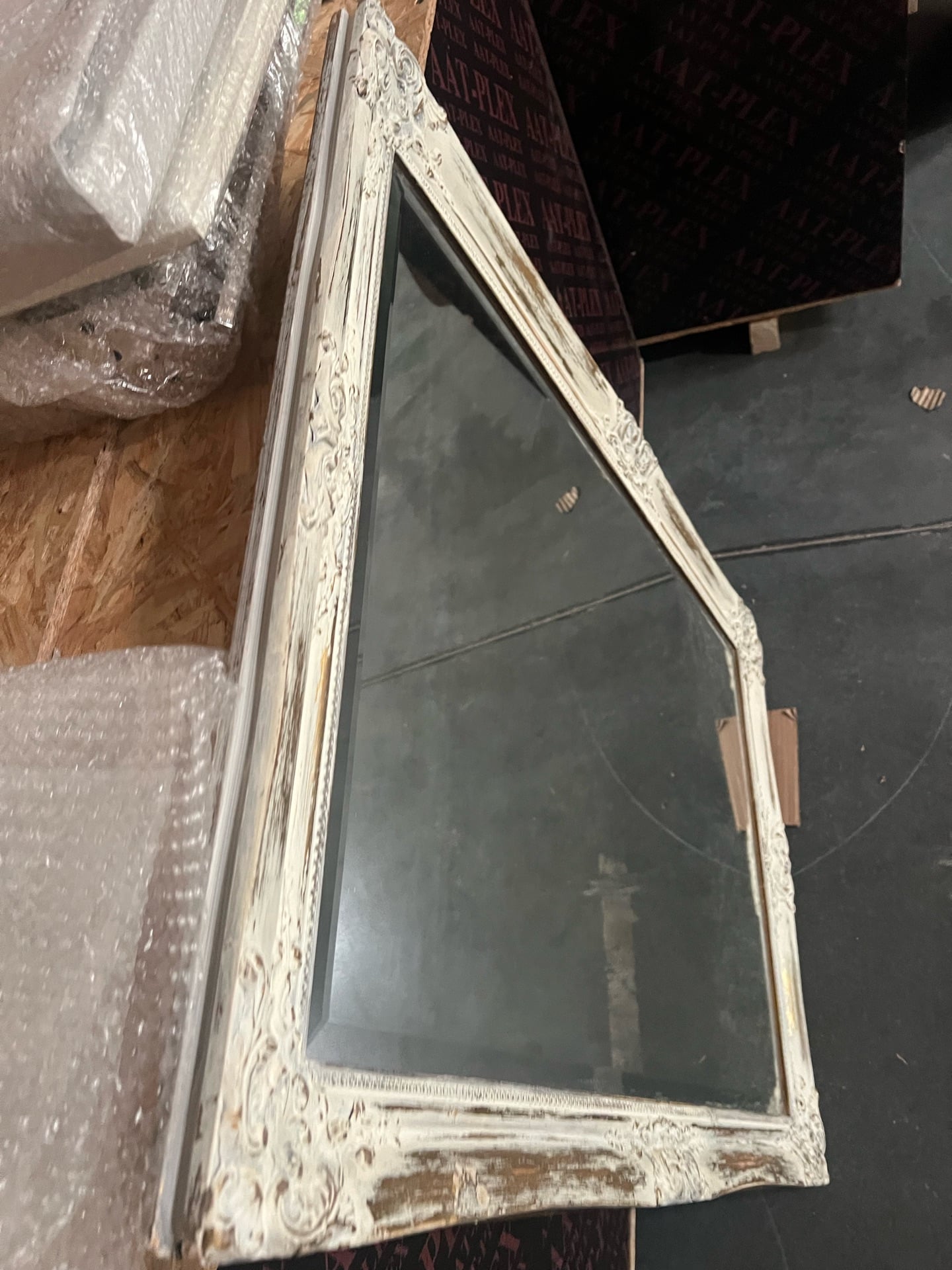 Woden frame glass square mirror  - Image 4