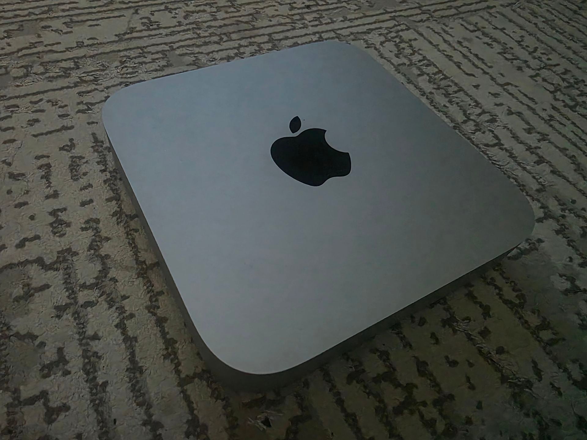Apple MAC mini A2696 - Image 1