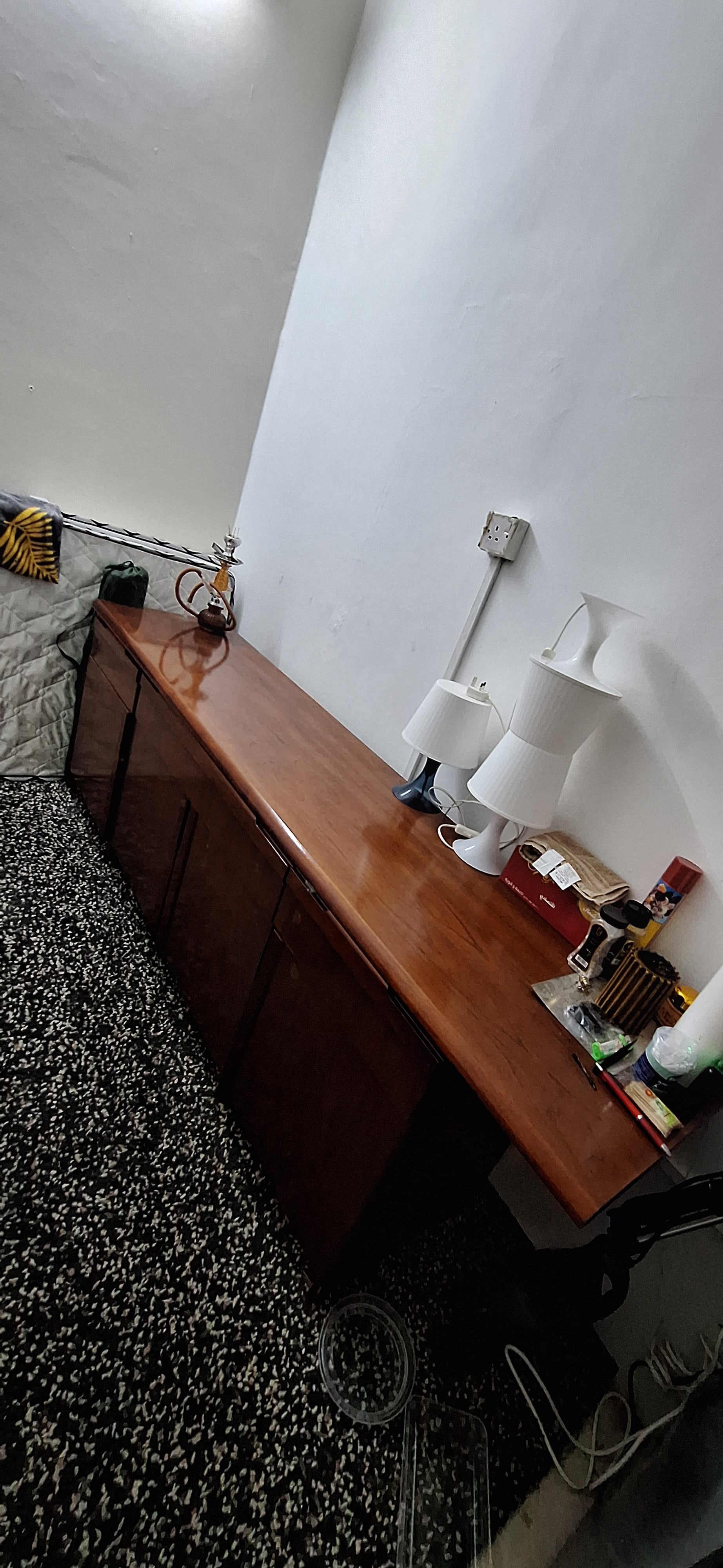 Wooden cabinet - Image 1