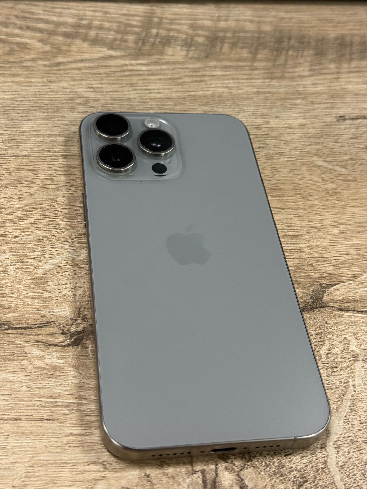 iPhone 15 Pro Max 84% 256GB  - Image 7