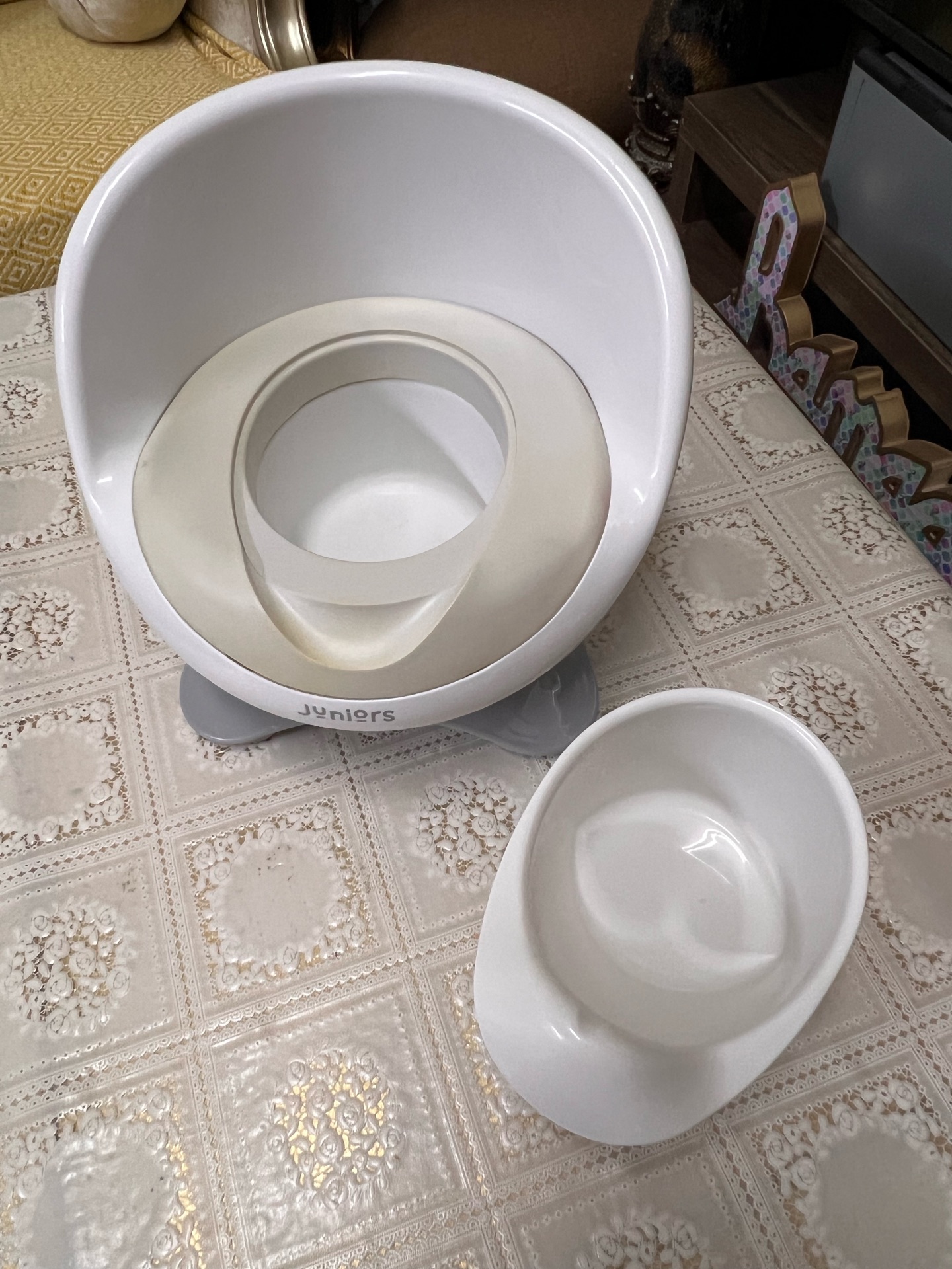 Baby food table and potty training chair  - Image 4