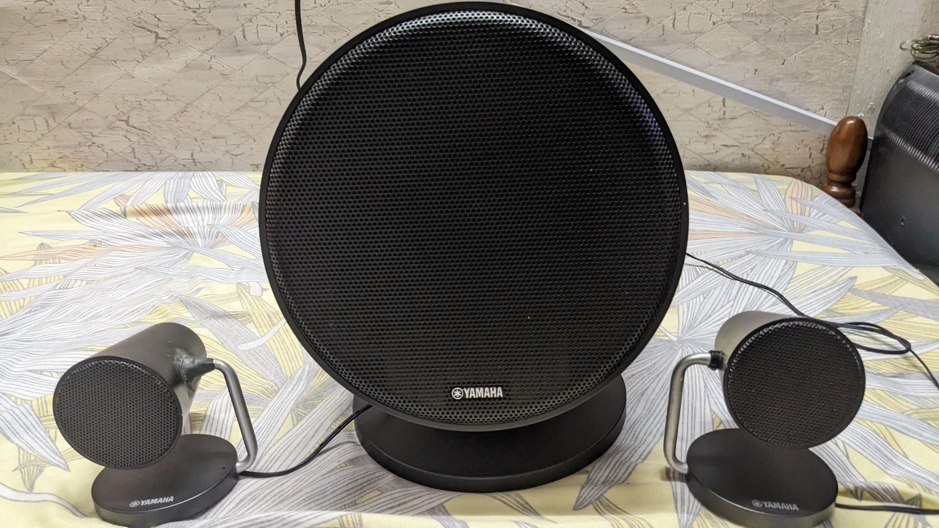Yamaha bluetooth speaker 2.1 - Image 1