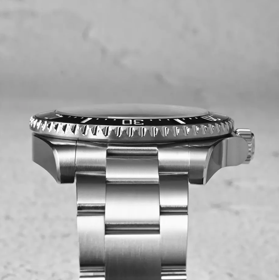 San Martin Automatic Dive Watch - Image 3