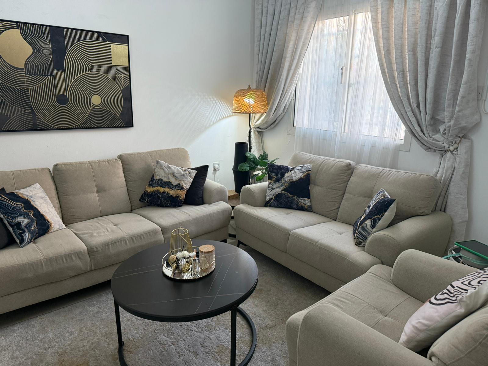 High-Quality Sofa Set - Mint Condition - Image 3