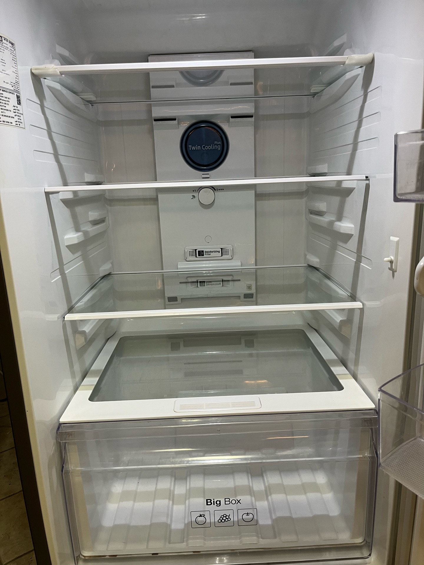 Inverter compressor Samsung fridge and freezer - Image 4