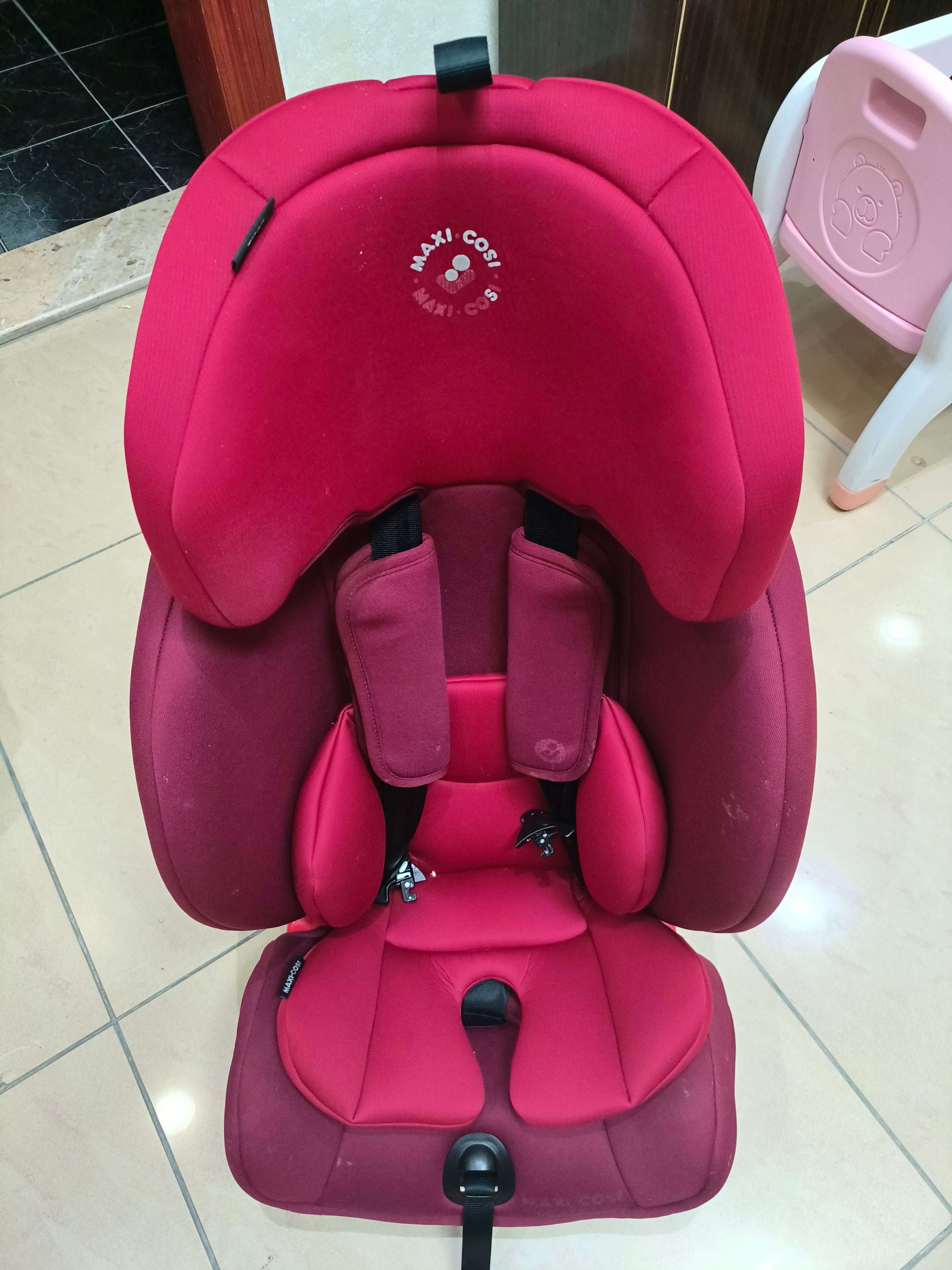 used Maxi Cosi Safety Seat/Car Seat - Image 3