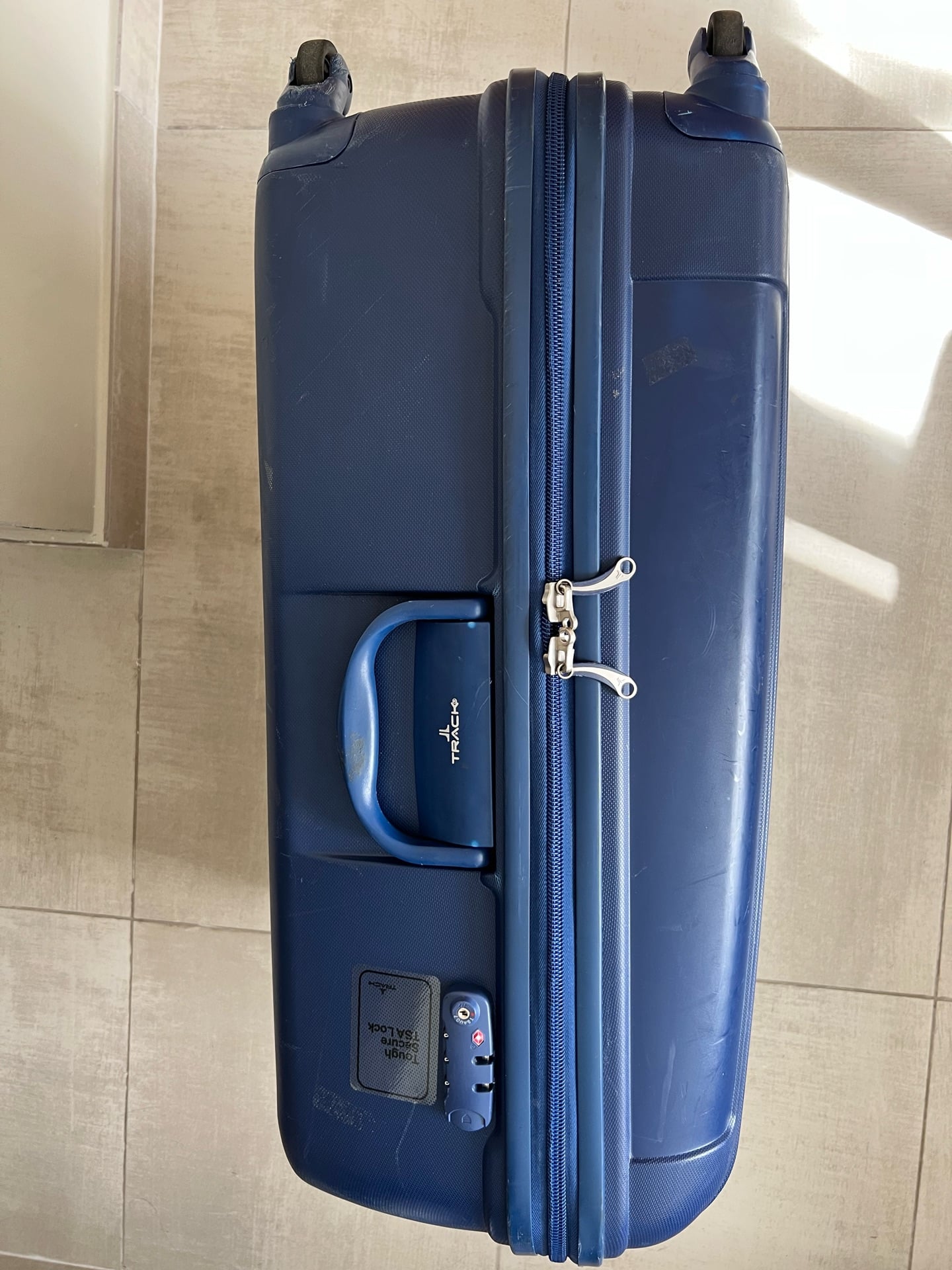 Suitcase - Image 3