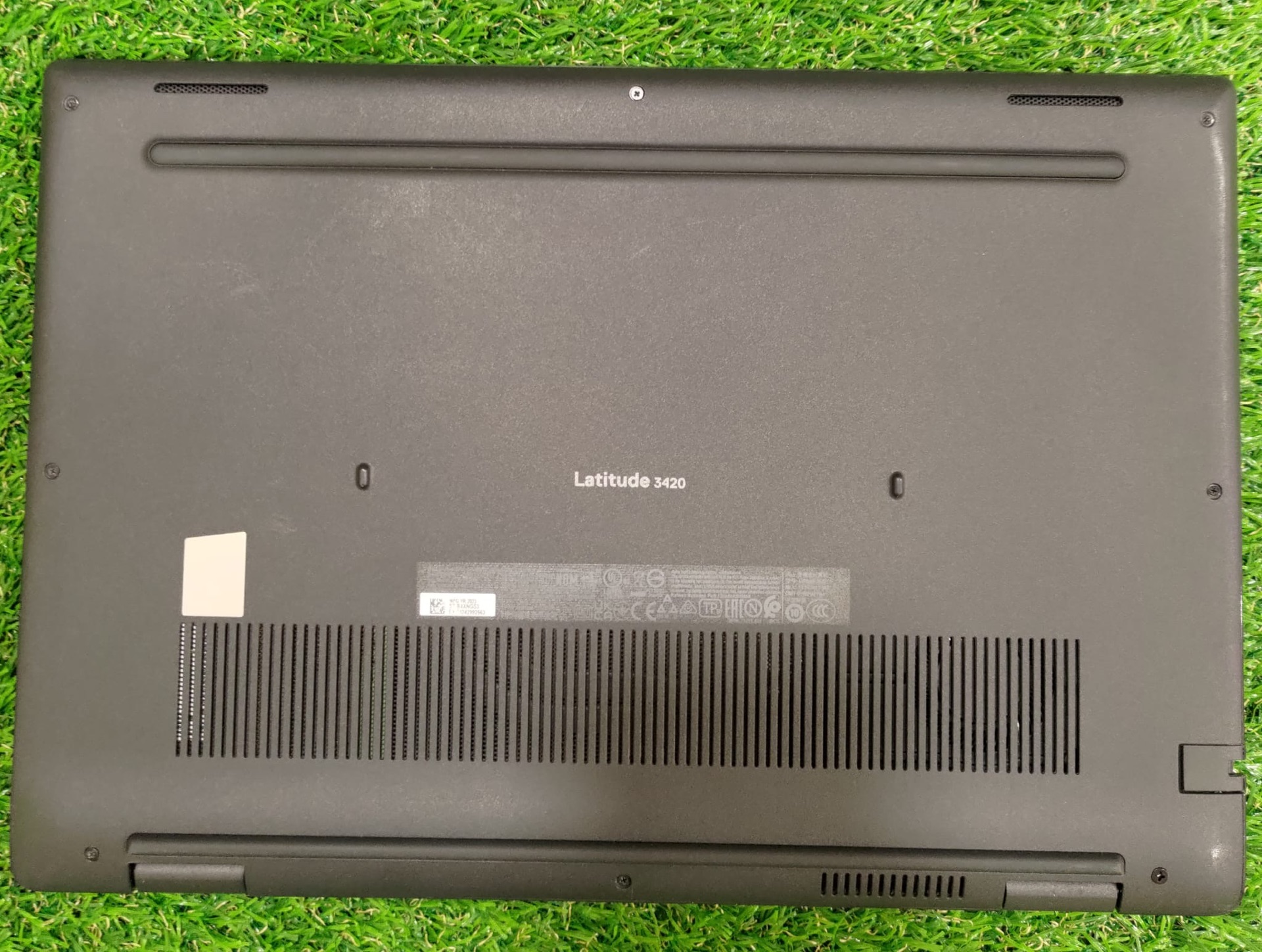 Dell Latitude 3420 شاشة FHD 14 بوصة معالج Core i7 الجيل 11، 16GB رام، 256GB SSD - Image 6