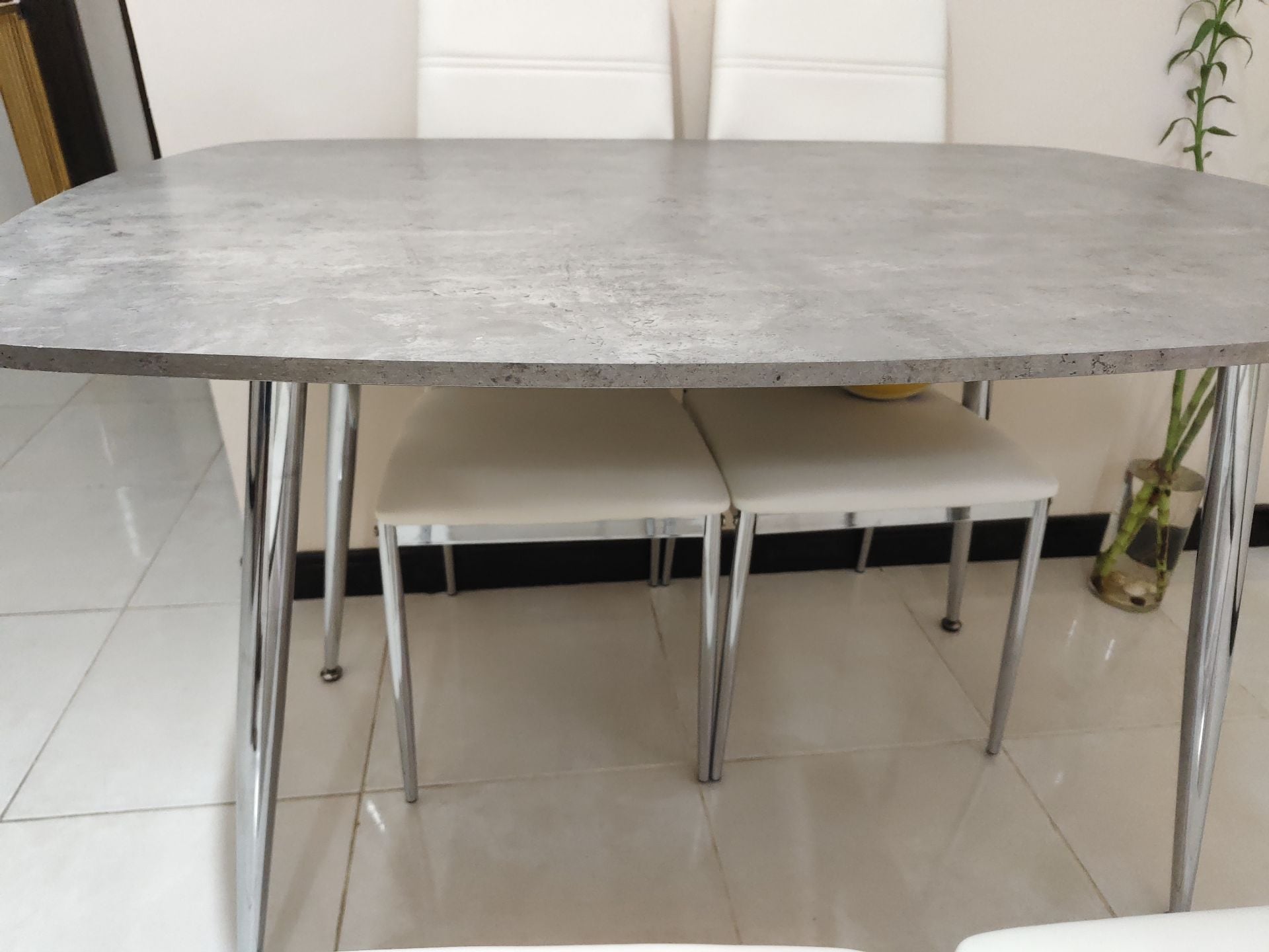 Dinning table - Image 4