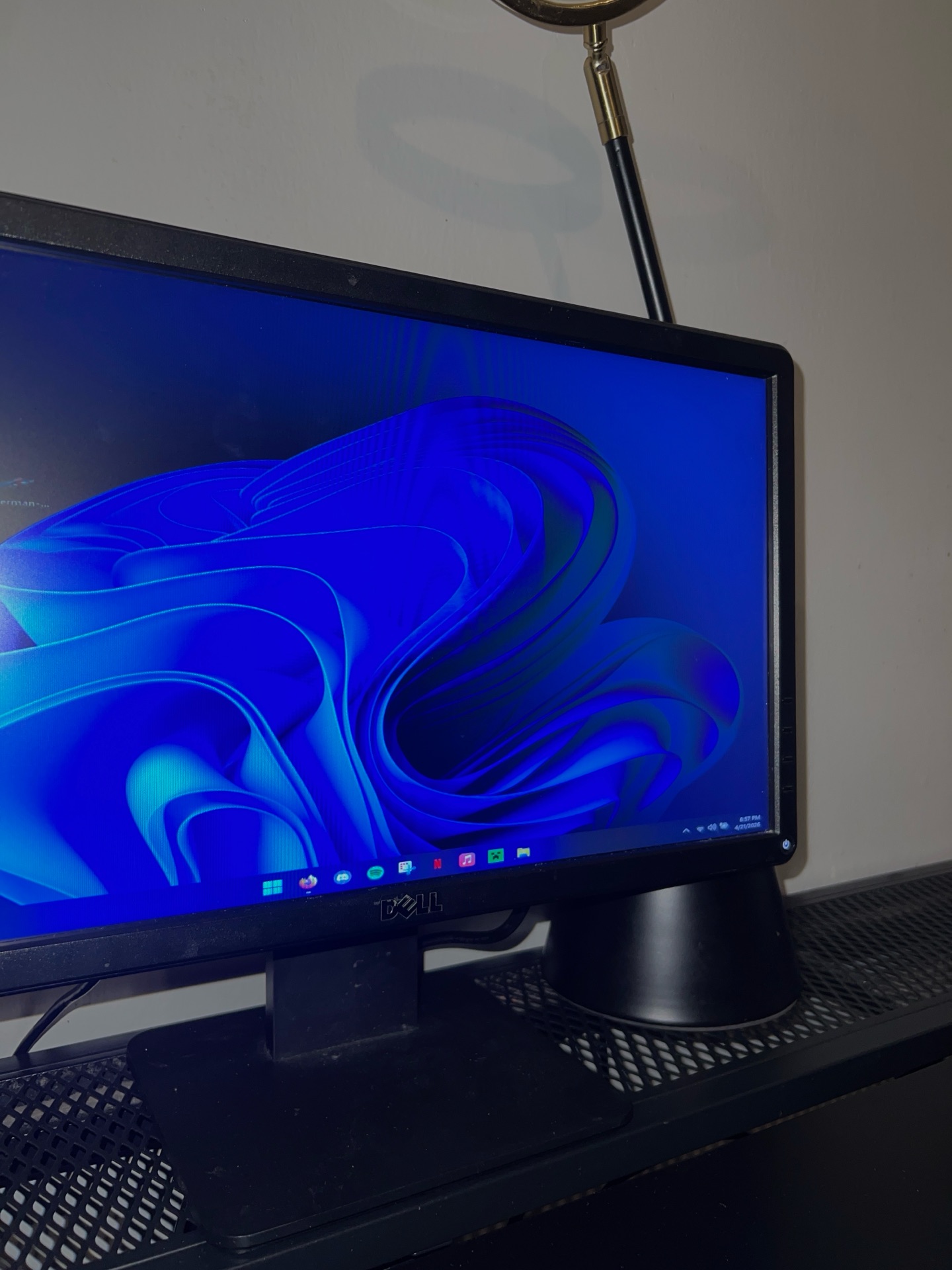 DELL MONITOR 75hz (negotiable) - Image 2