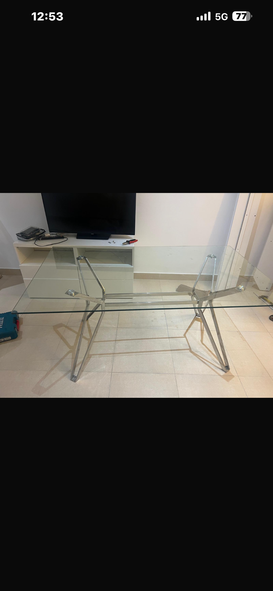 Beautiful Glass Dining table for 6 people .  - Image 2