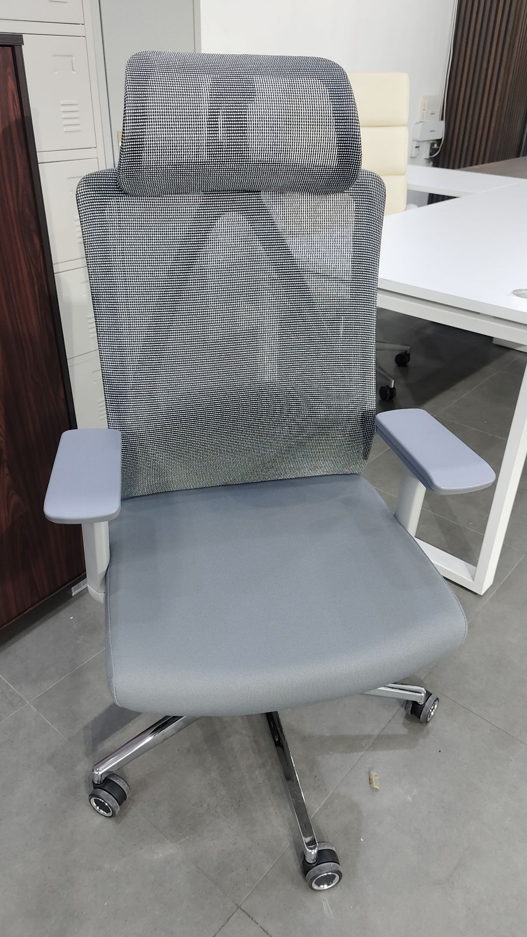 Office chair  - Image 8