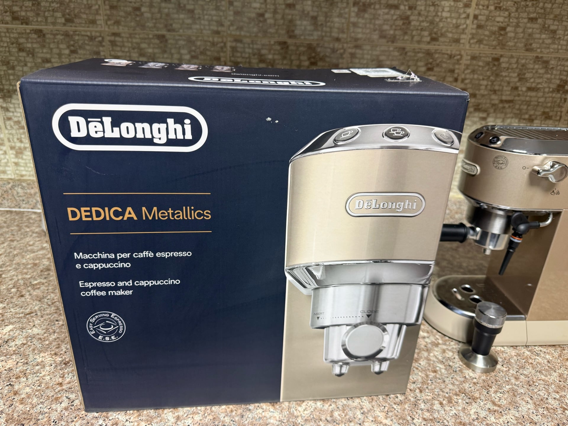 Delonghi coffee maker - Image 1