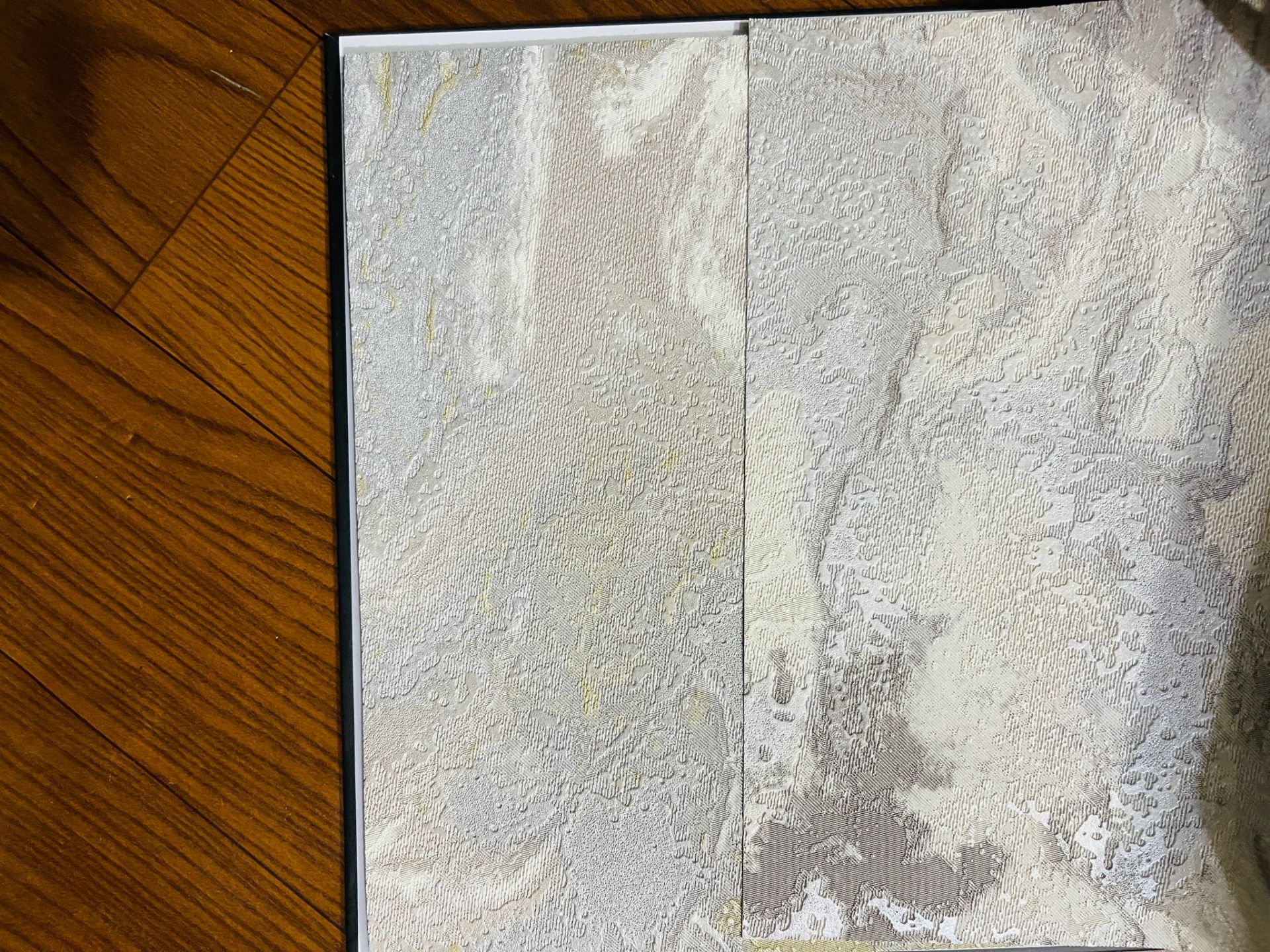 Curtain and sofa carpet  - Image 6