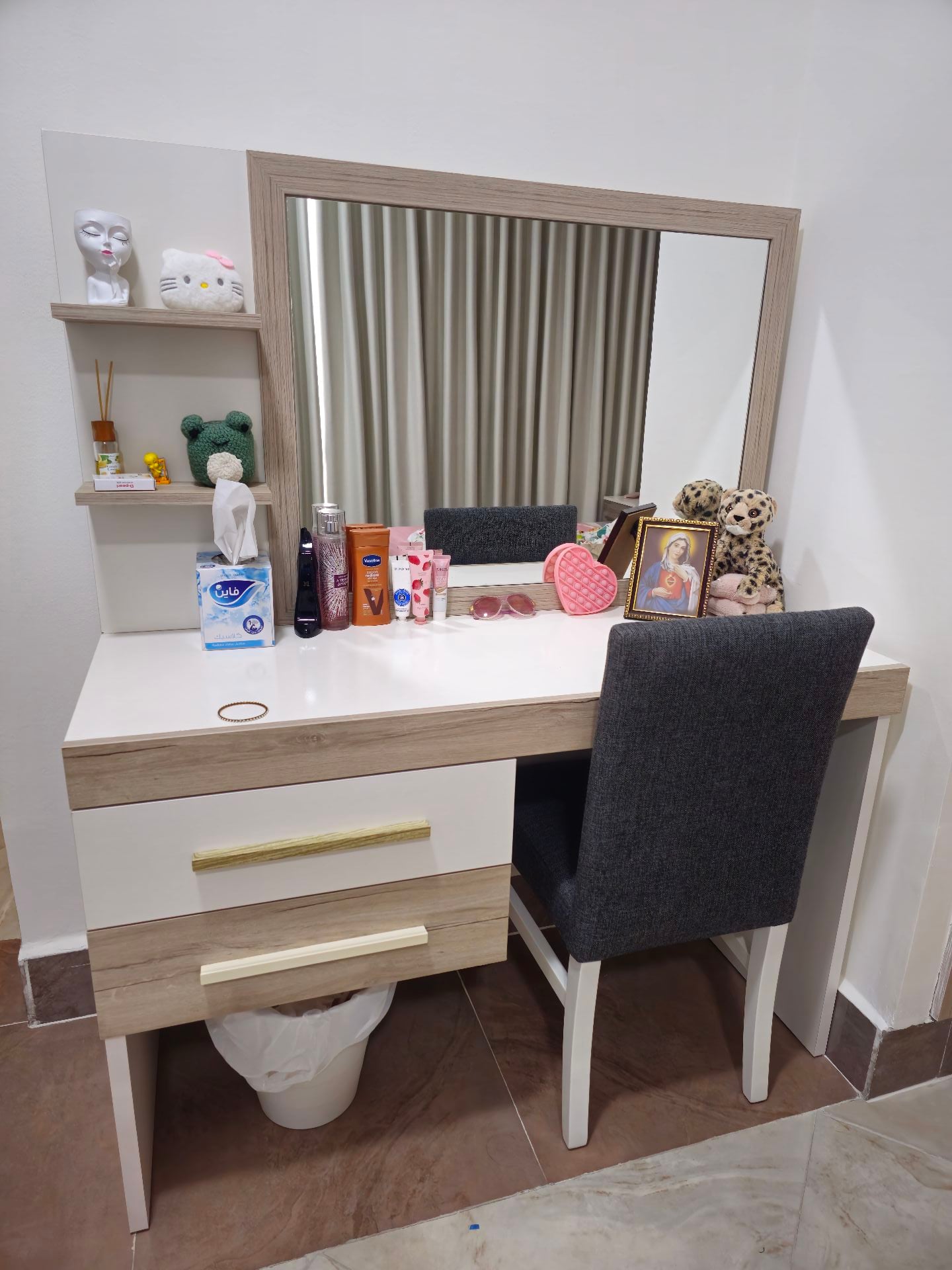 Dressing table -  3 nos - Image 3