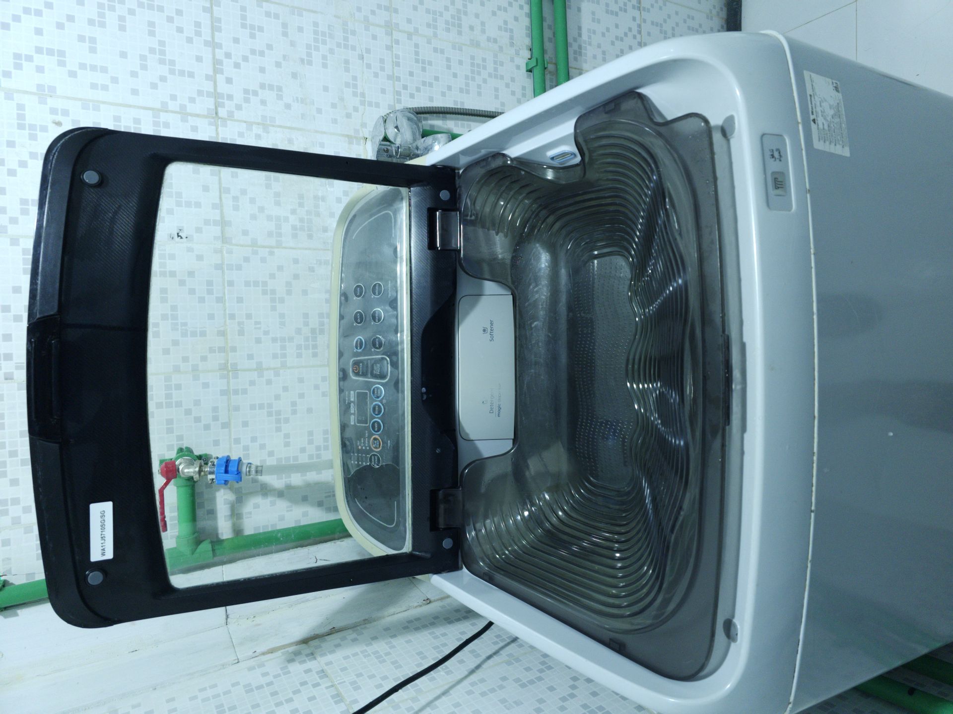 Samsung fully automatic top loaded washing machine 11kg - Image 2