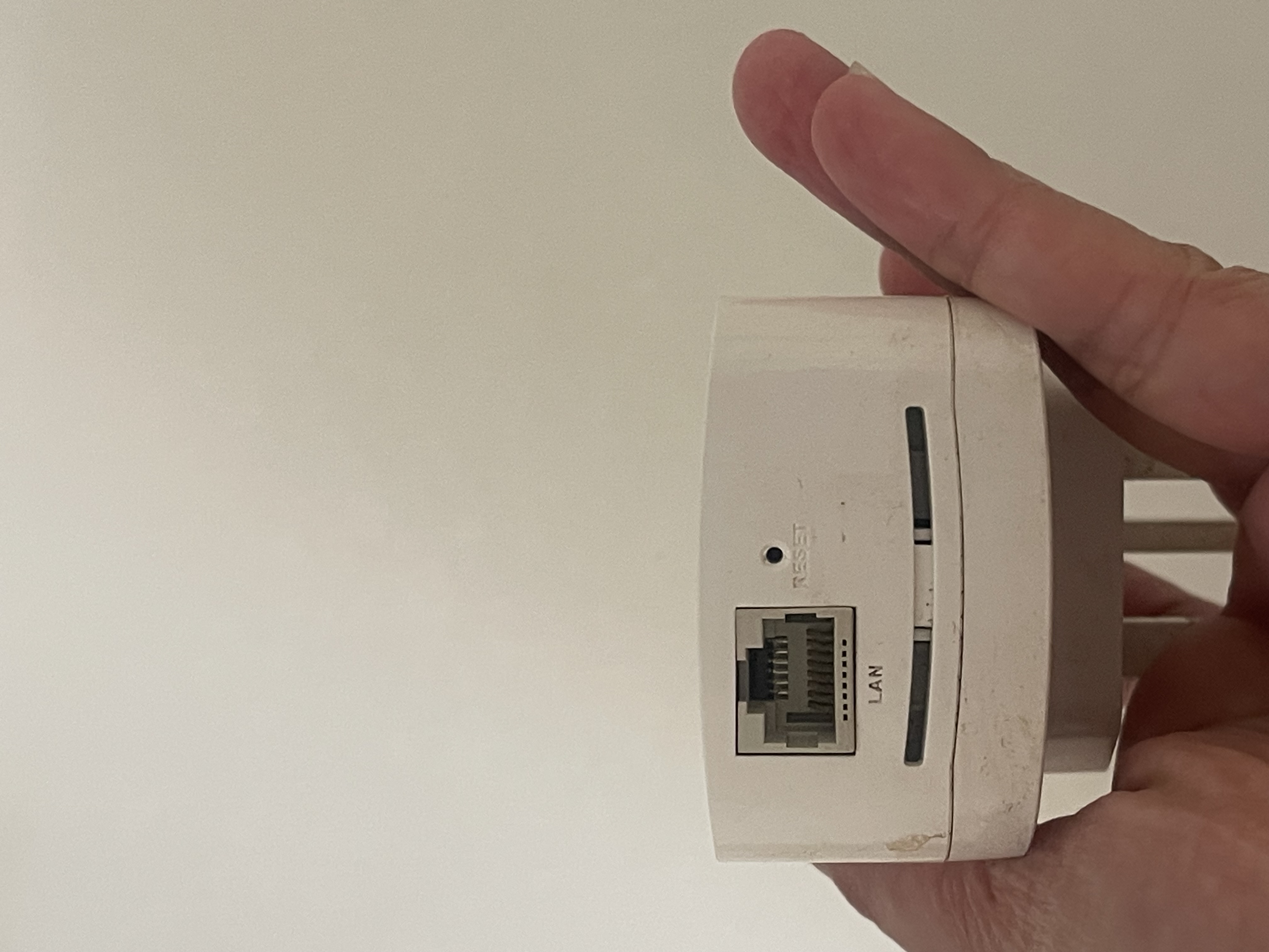 D-link Wifi extender  - Image 2