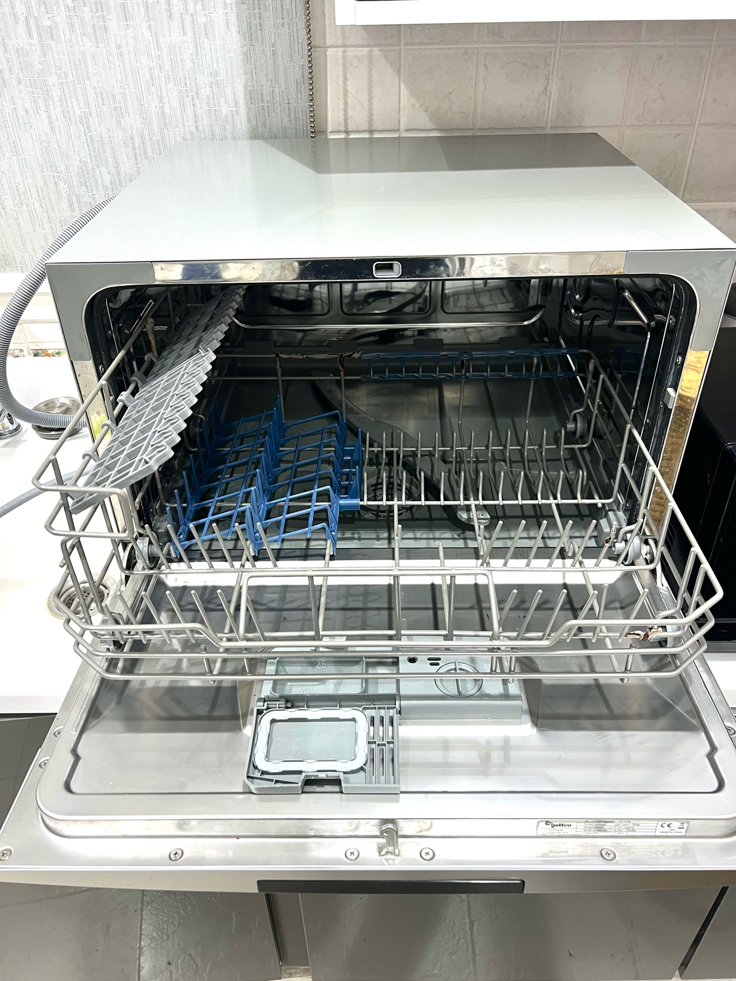 Dishwasher  - Image 3