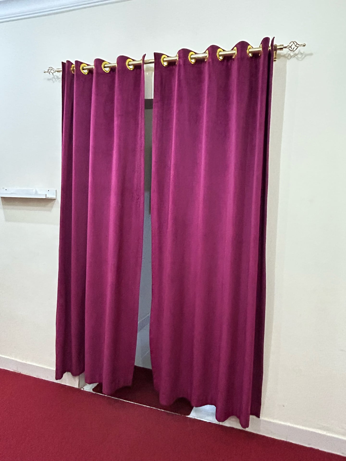 Curtains, carpet, and sofa - Image 7