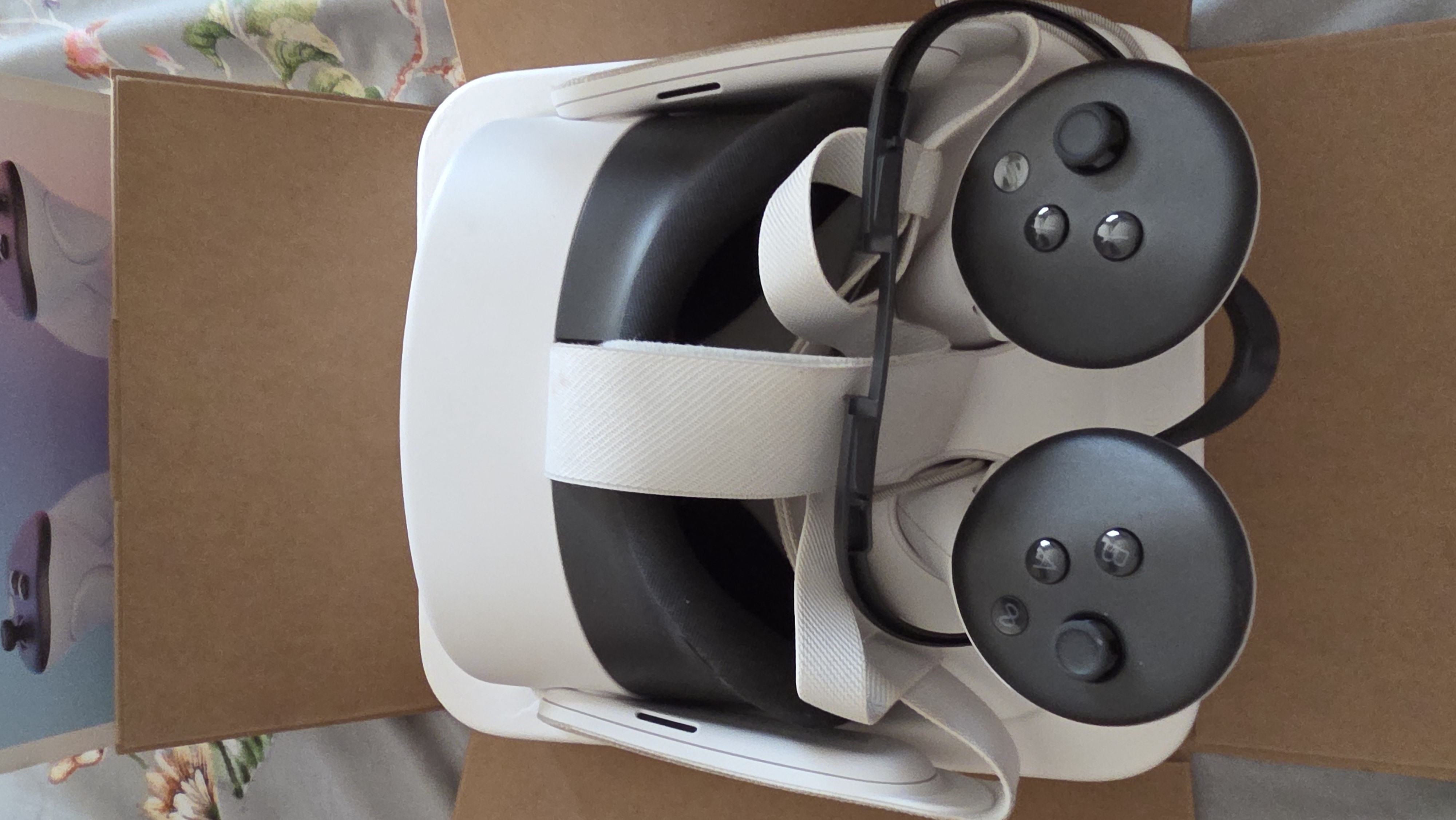 For Sale: Meta Quest 3S (128GB) – Brand New with 10 Months Warranty! - Image 4
