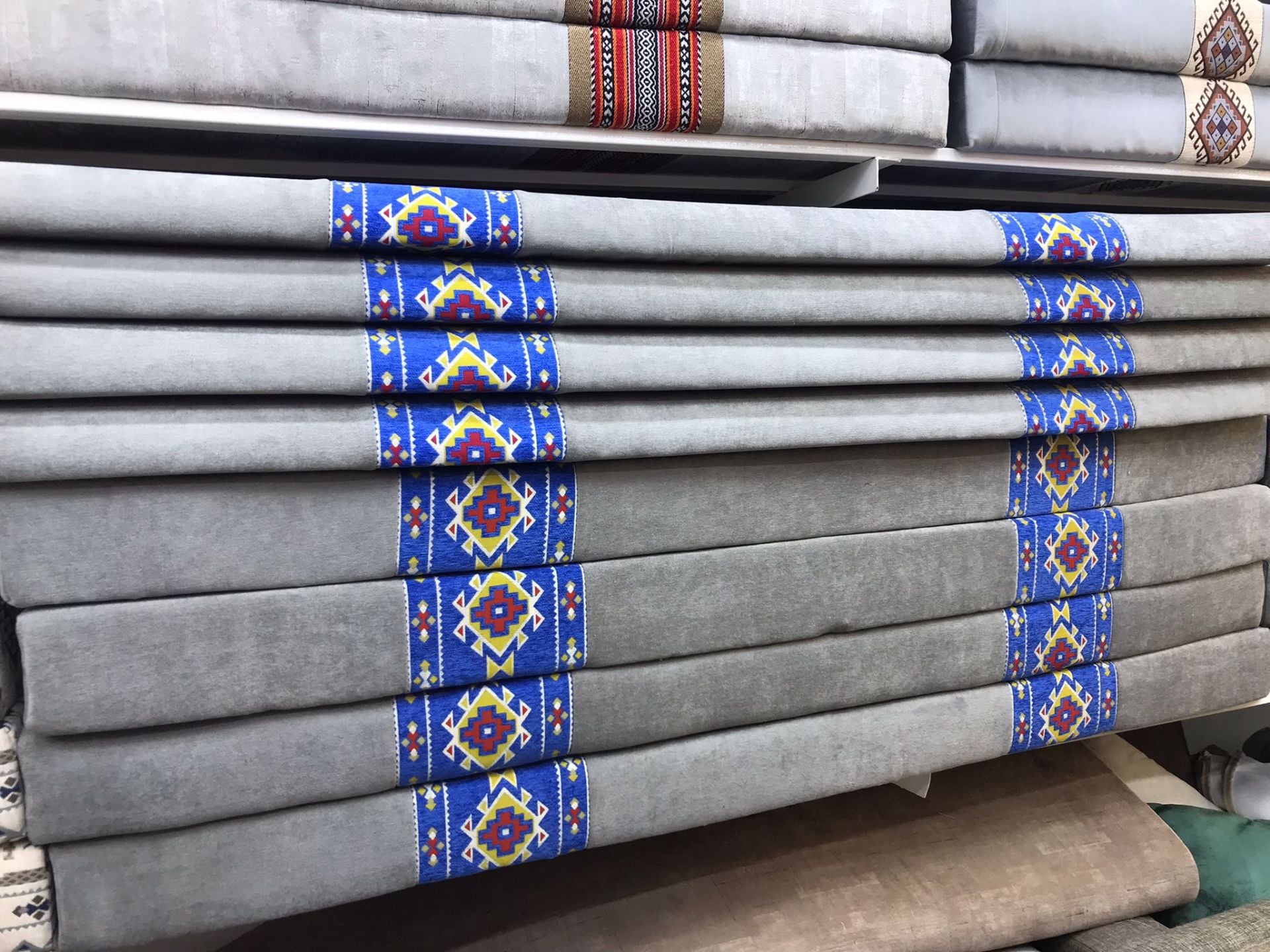 High-Quality Sofas, Luxury Arabic Majlees & Premium Carpets – Selling & Professi - Image 6