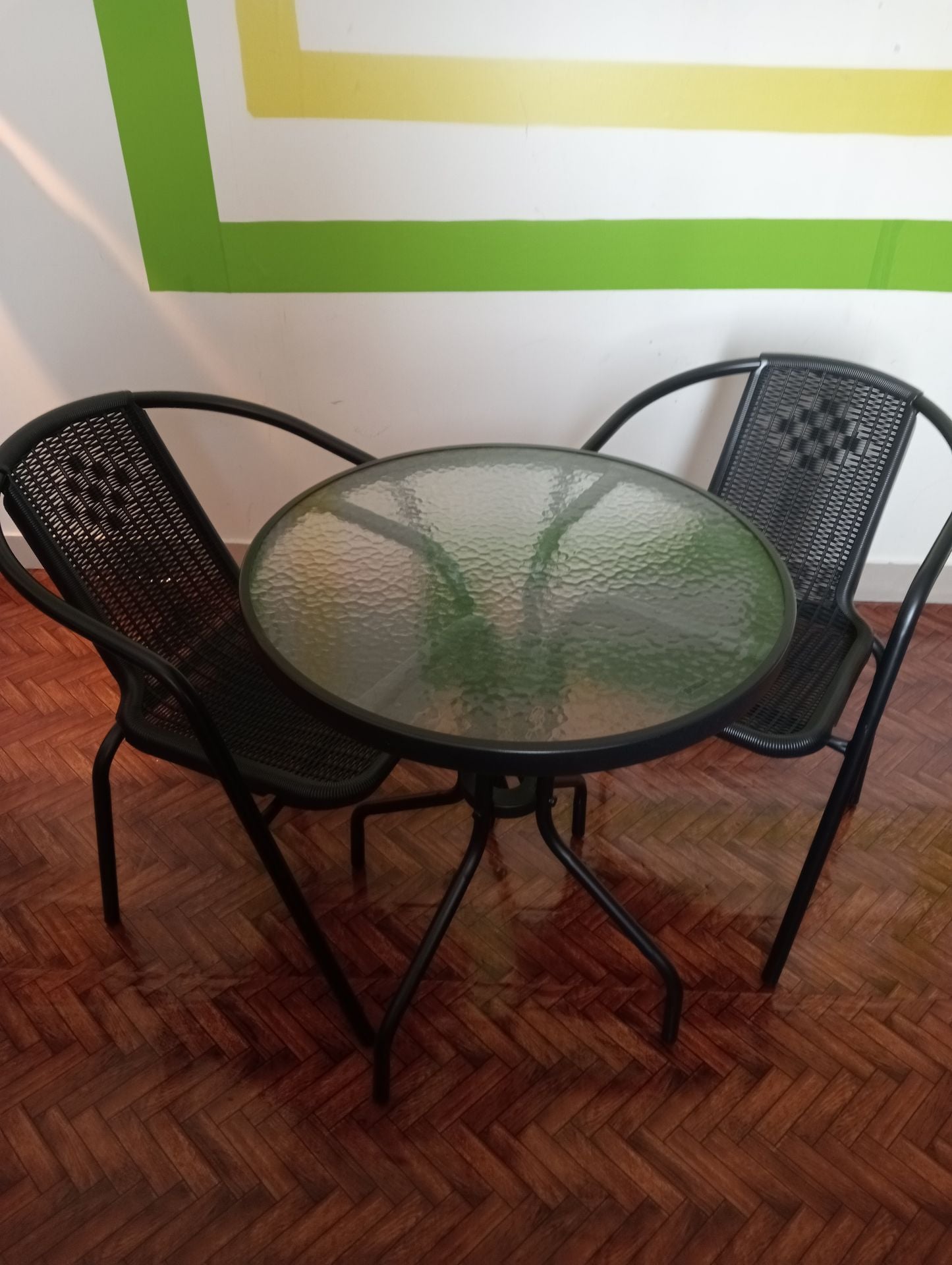 Table chairs  - Image 4