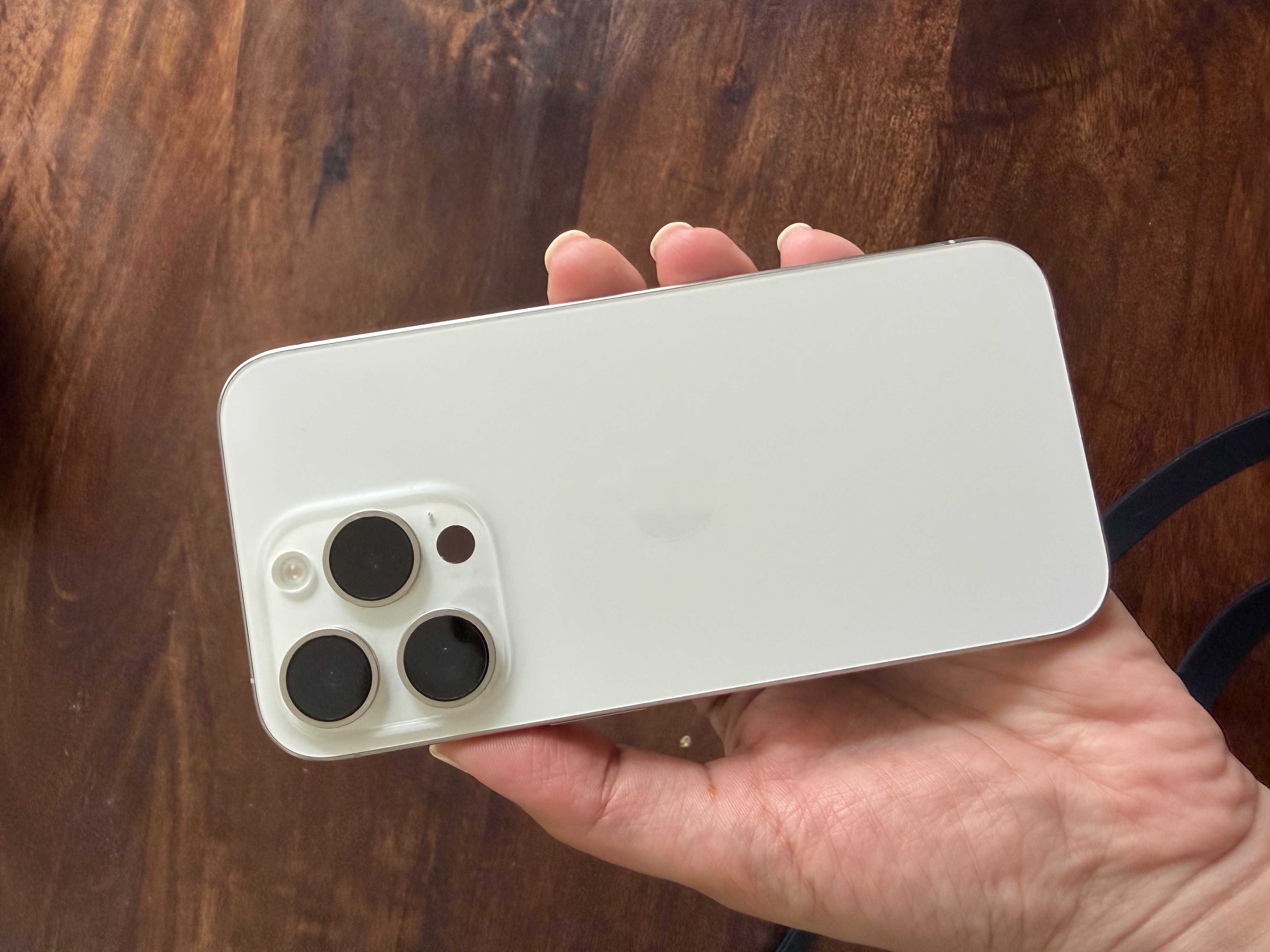 iPhone 15 Pro 128MB  - Image 3