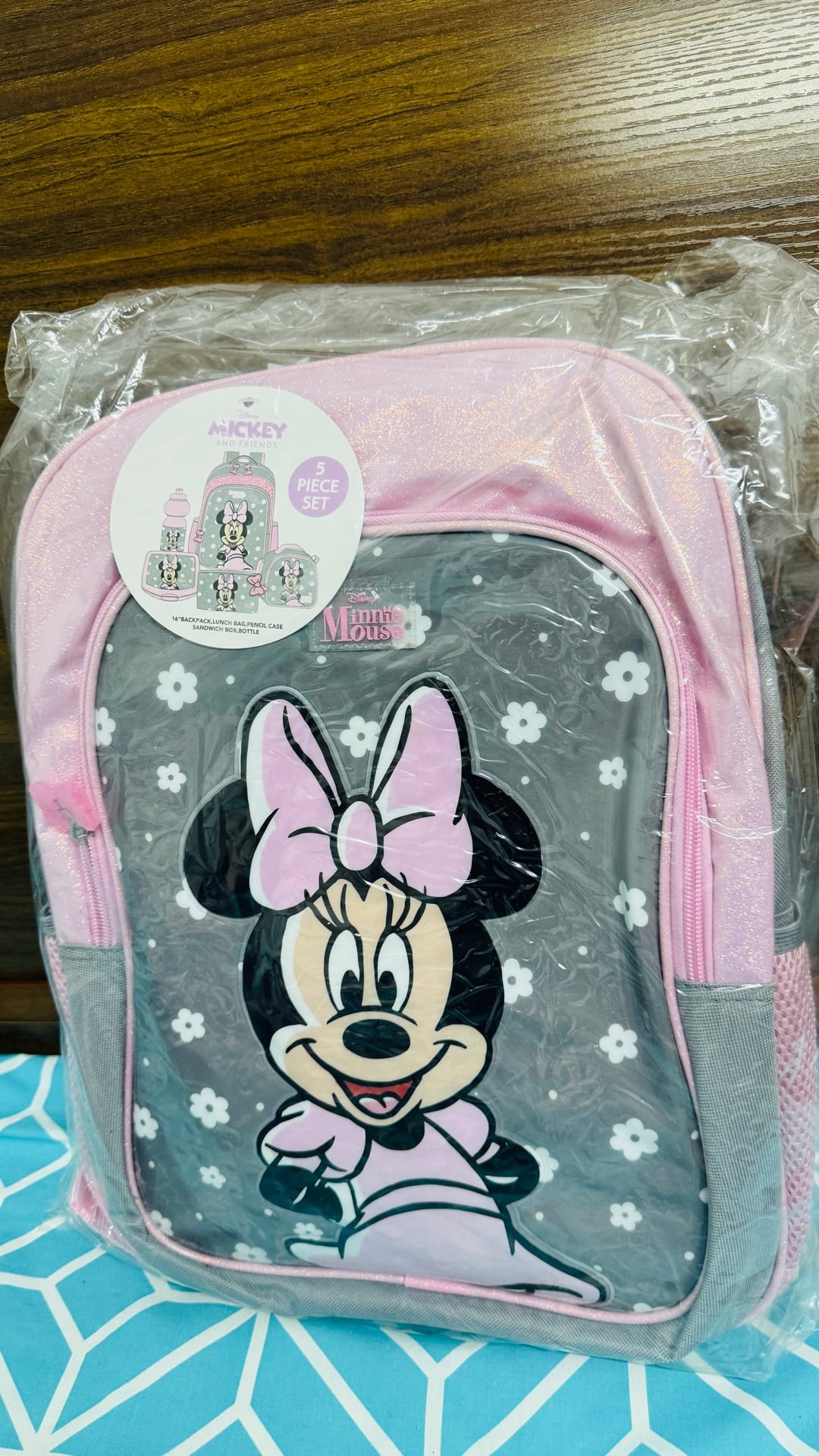 New School bag 5 piece set - Image 3