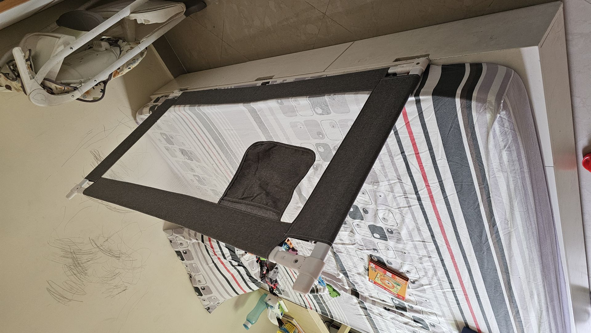 Bed safety rail - Image 2