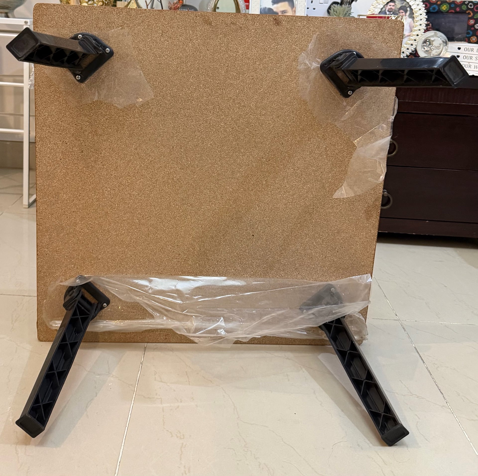 Kids foldable study table  - Image 3