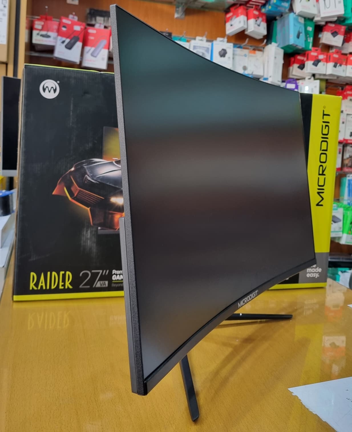 GAMING MONITOR : 27" INCH CURVED -200Hz  - Image 2