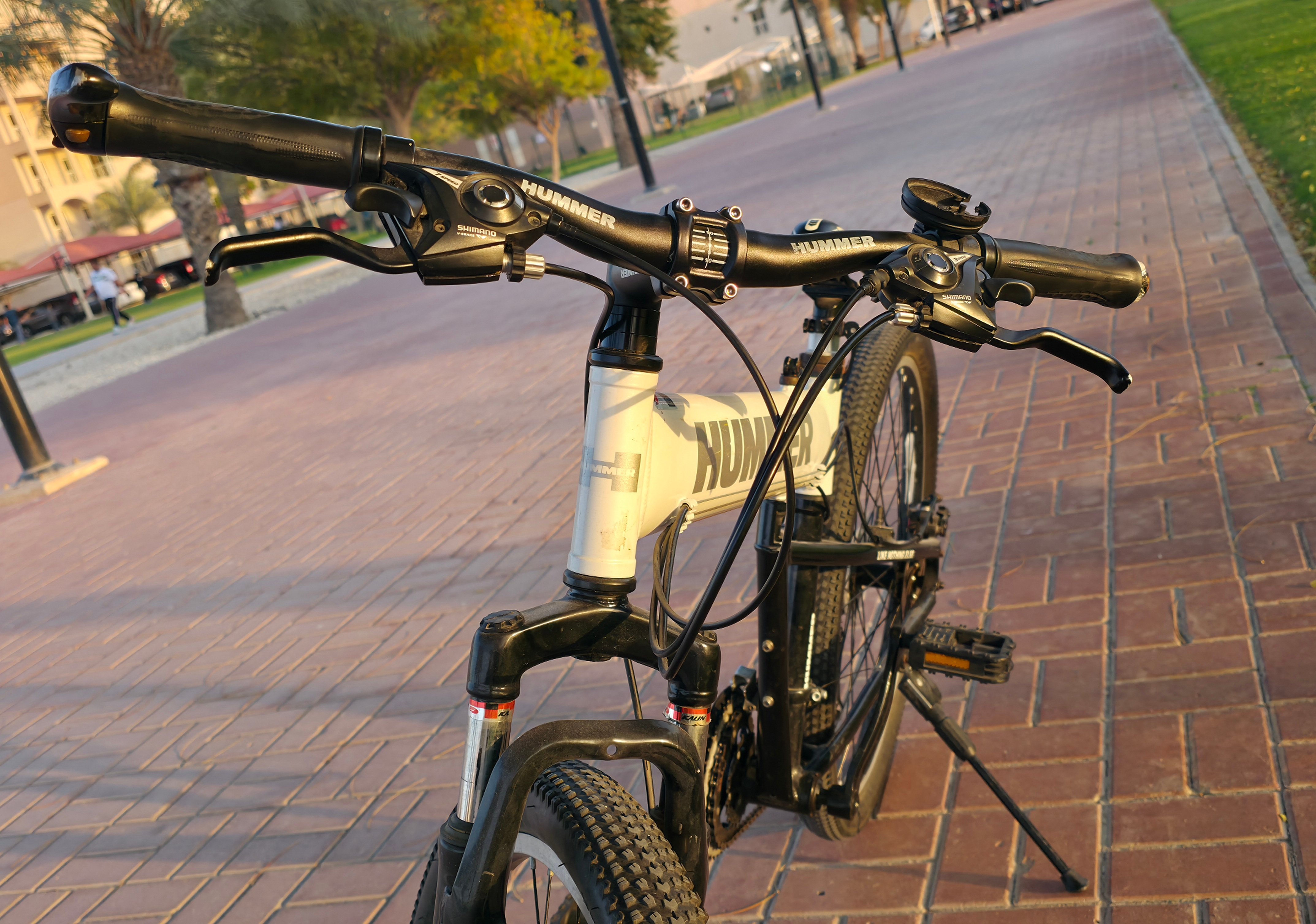Hummer bicycle - Image 2
