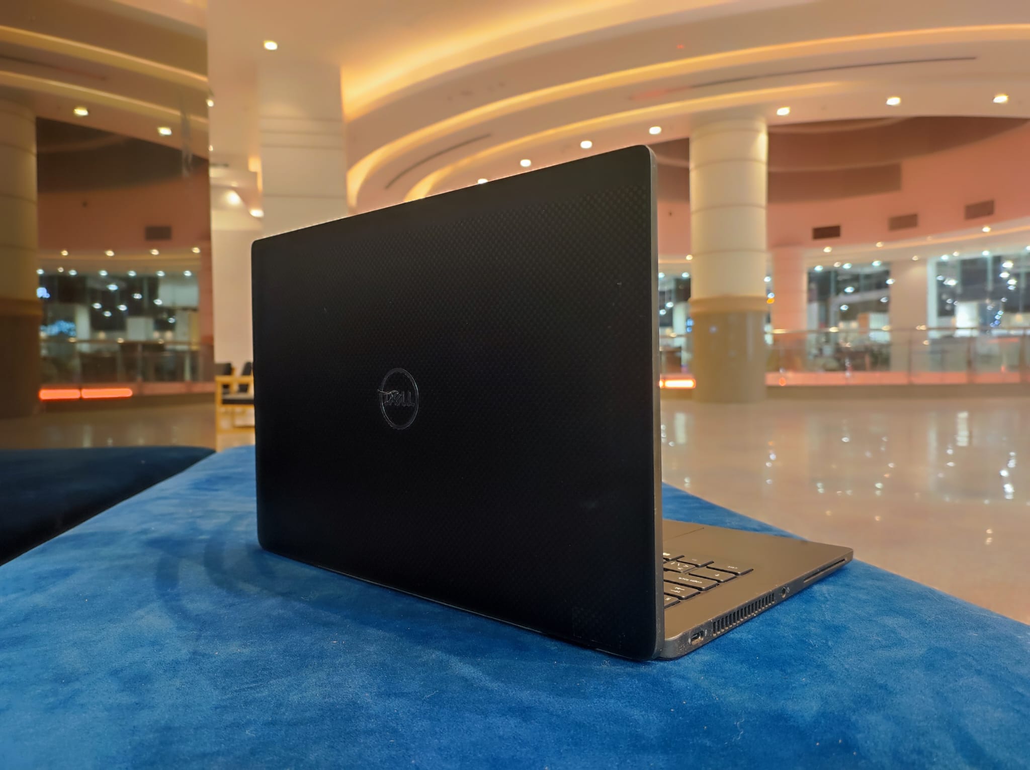 Dell Latitude 7320 - Image 3