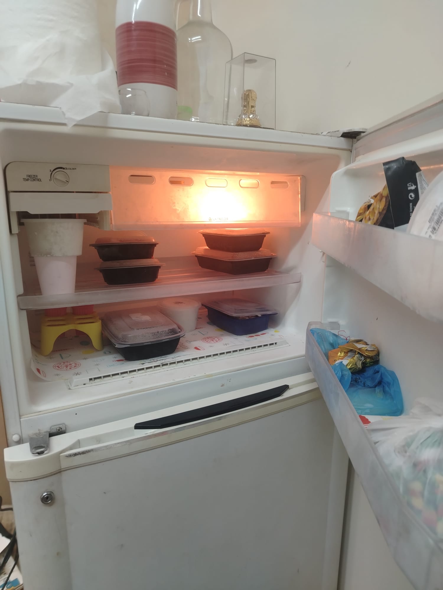 GOLD STAR FRIDGE FOR SALE -URGENT - Image 3