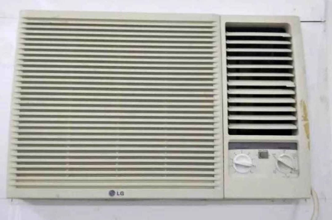 LG Window AC for sale - Image 1