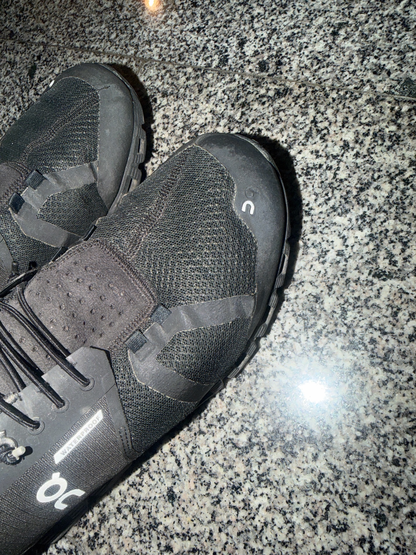 ON RUNNING MEN SHOES - Image 2