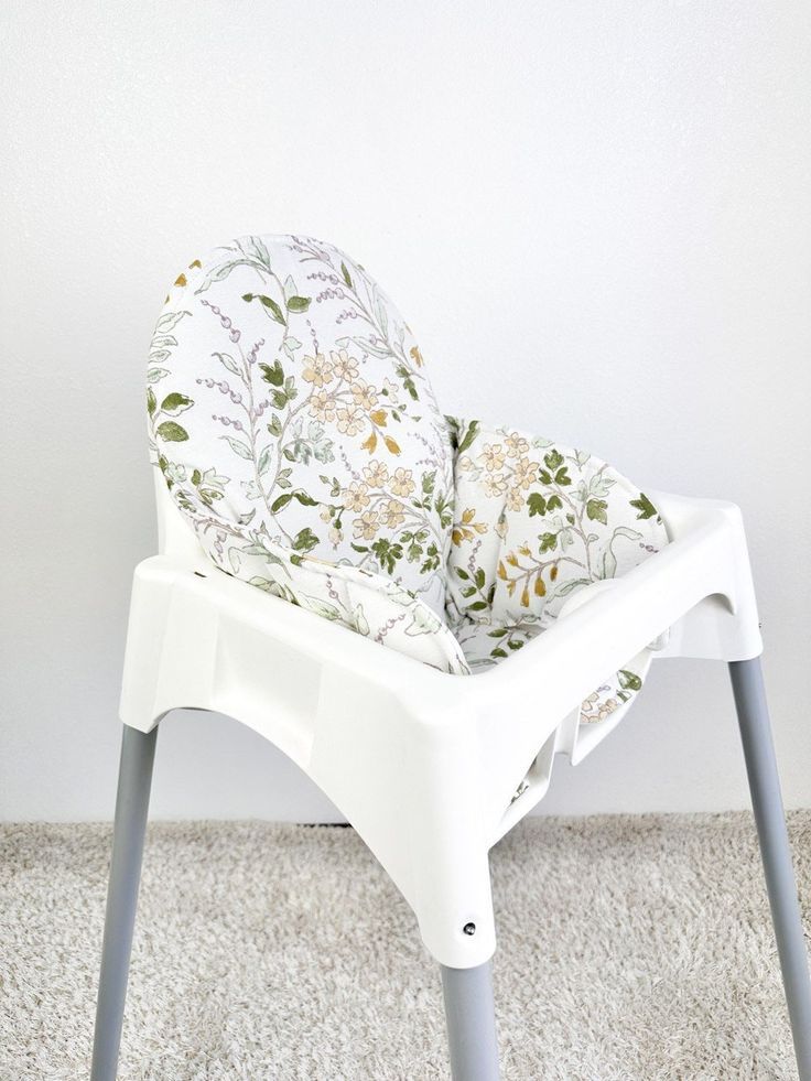 IKEA FEEDING CHAIR - Image 1