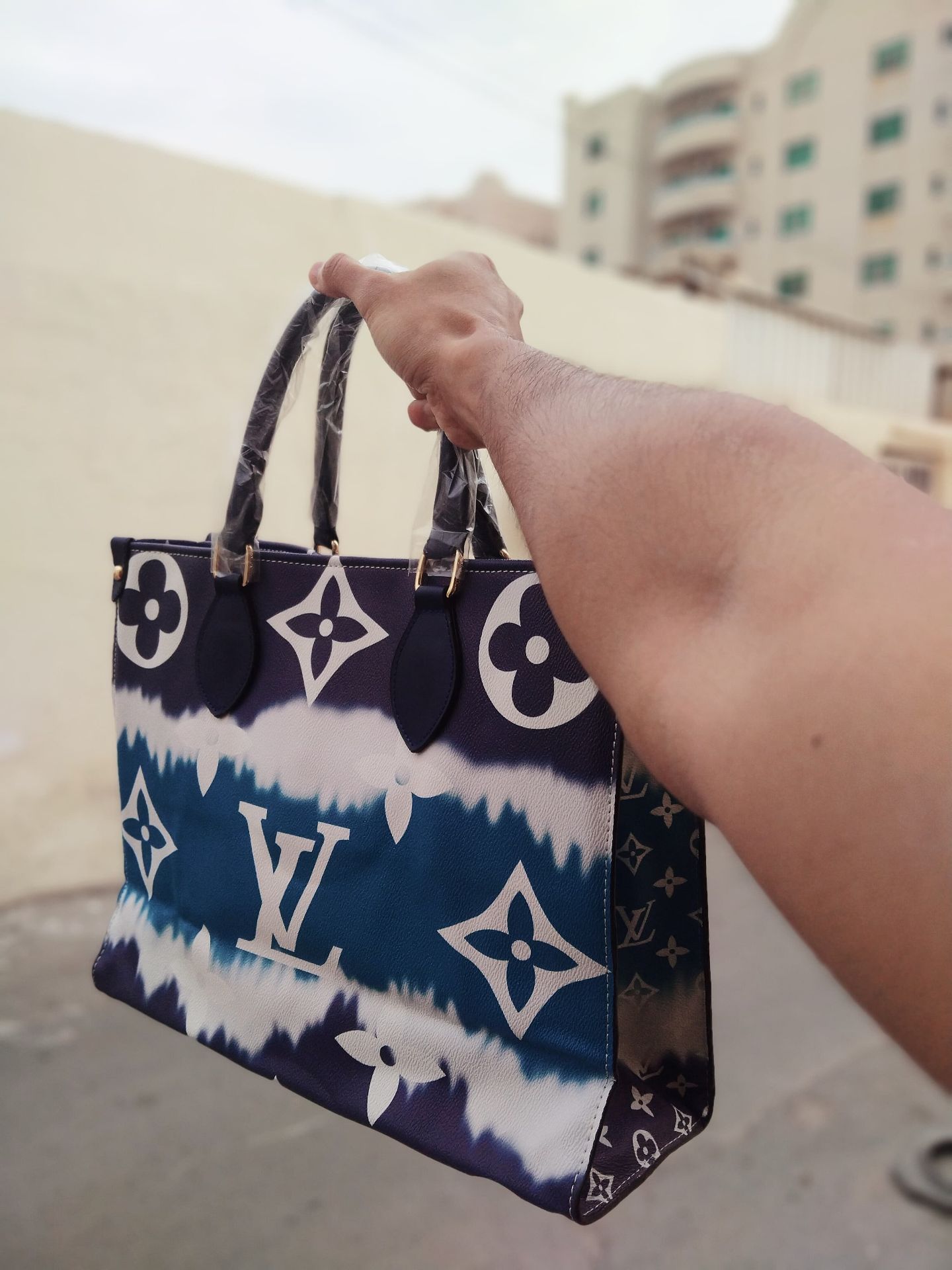 LOUIS VUITTON WOMEN'S BAGS - Image 5