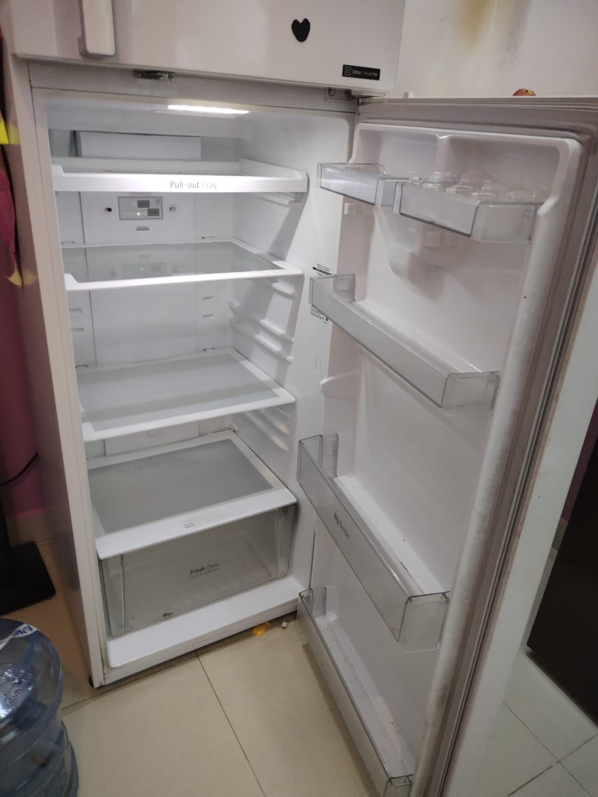 LG Refrigerator for Sale – Good Condition - Image 3