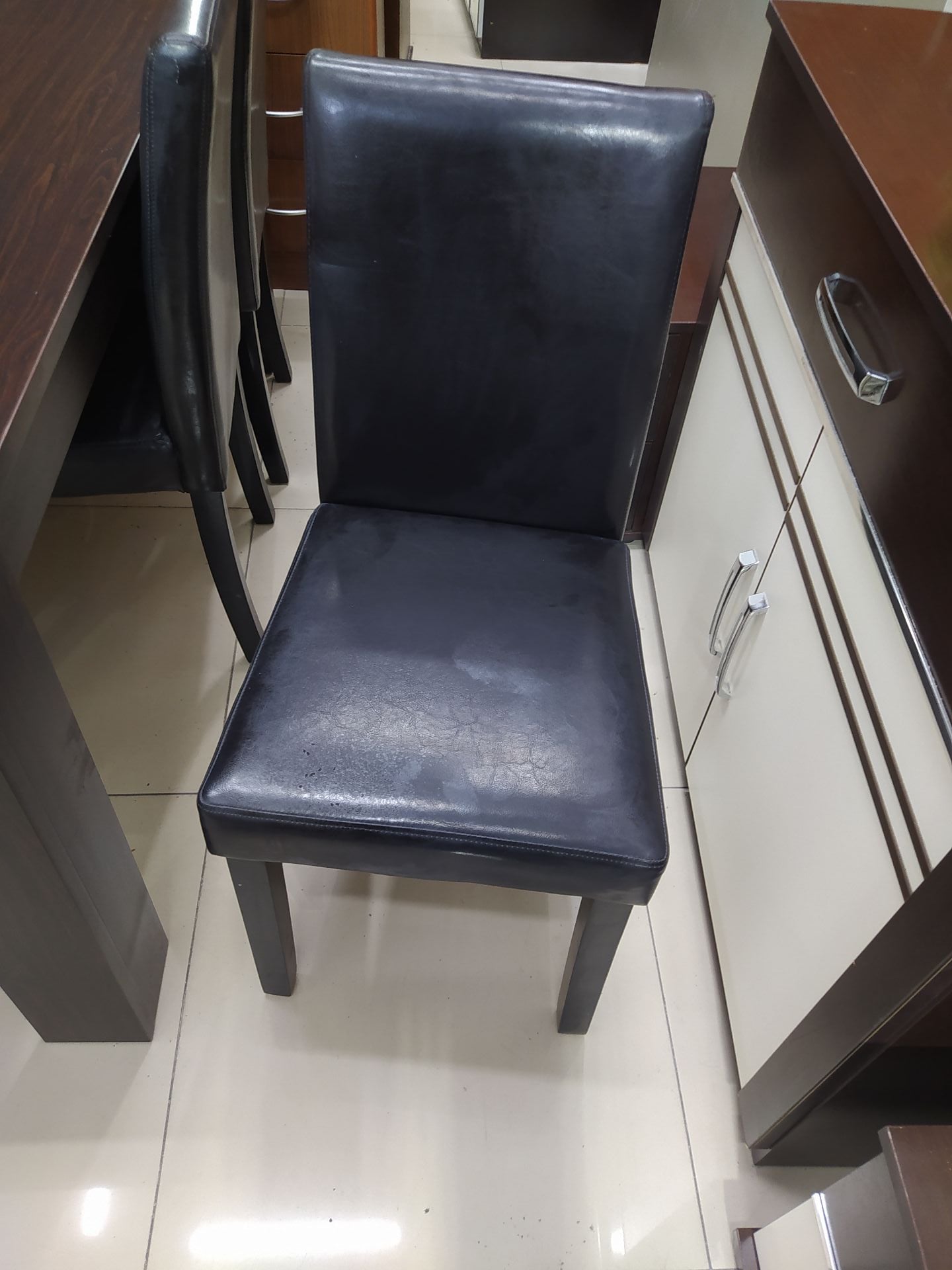 6  Chair Duning table  - Image 2