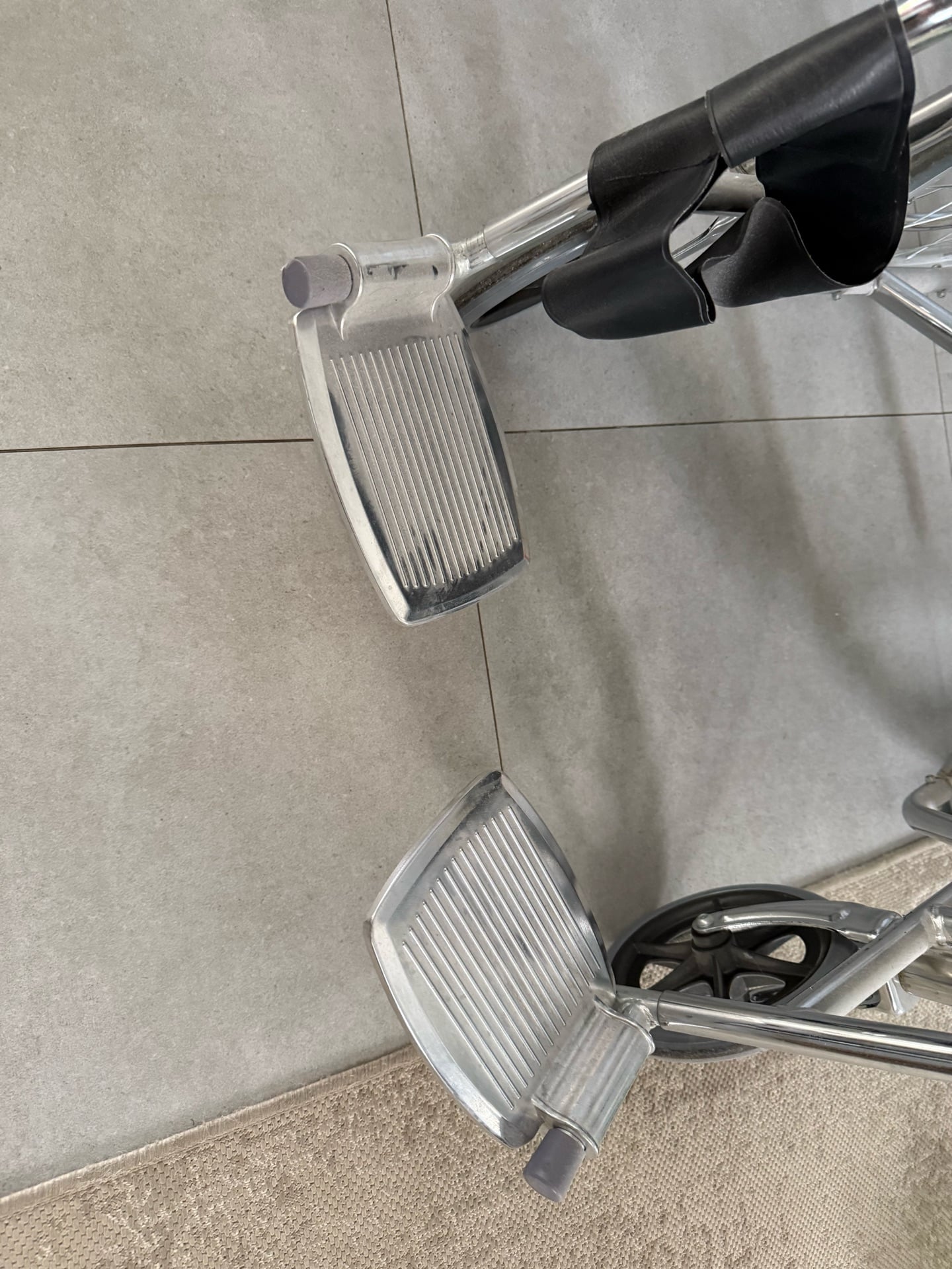 Wheelchair - Image 2