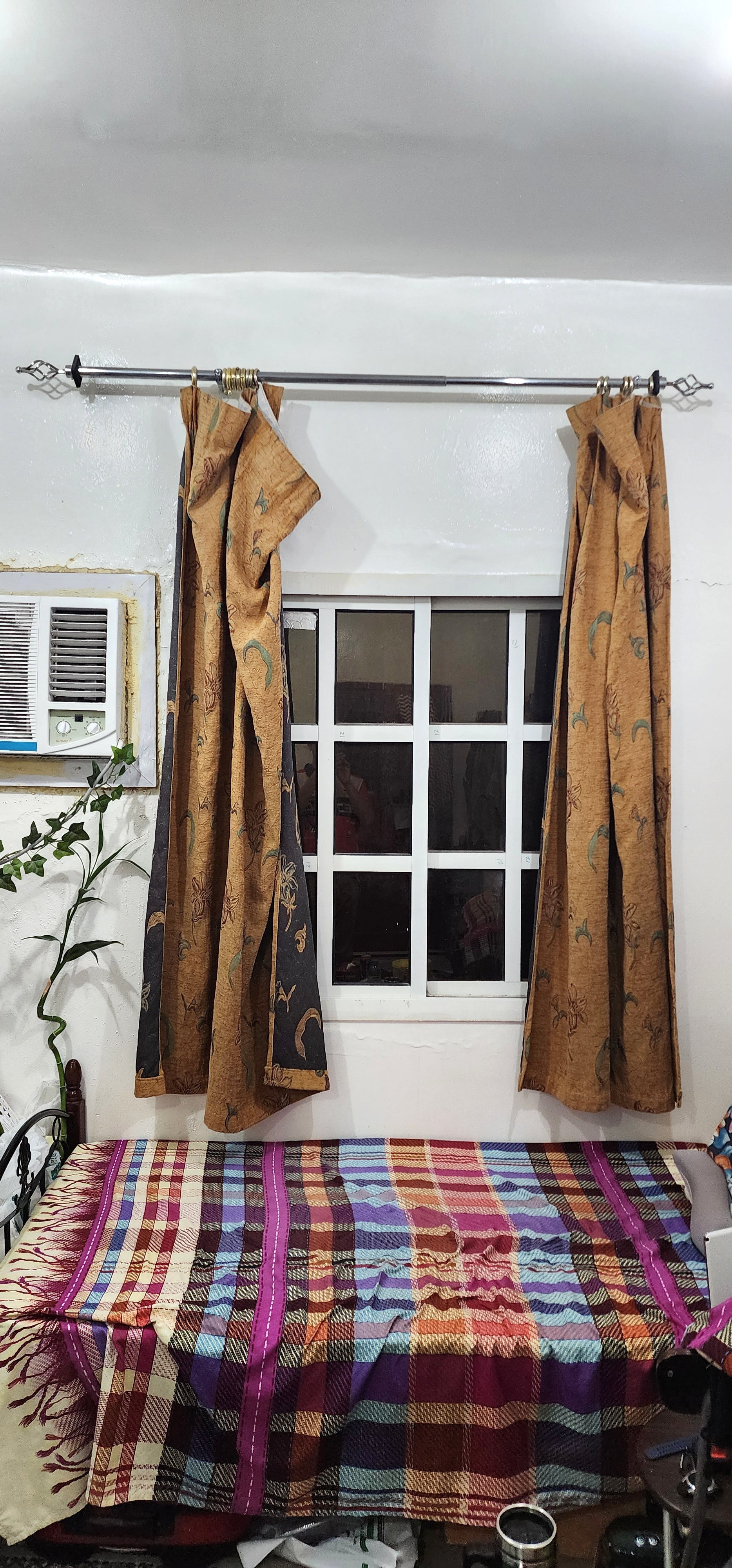 Curtain with elegant rod for Urgent sale. Moving - Image 1